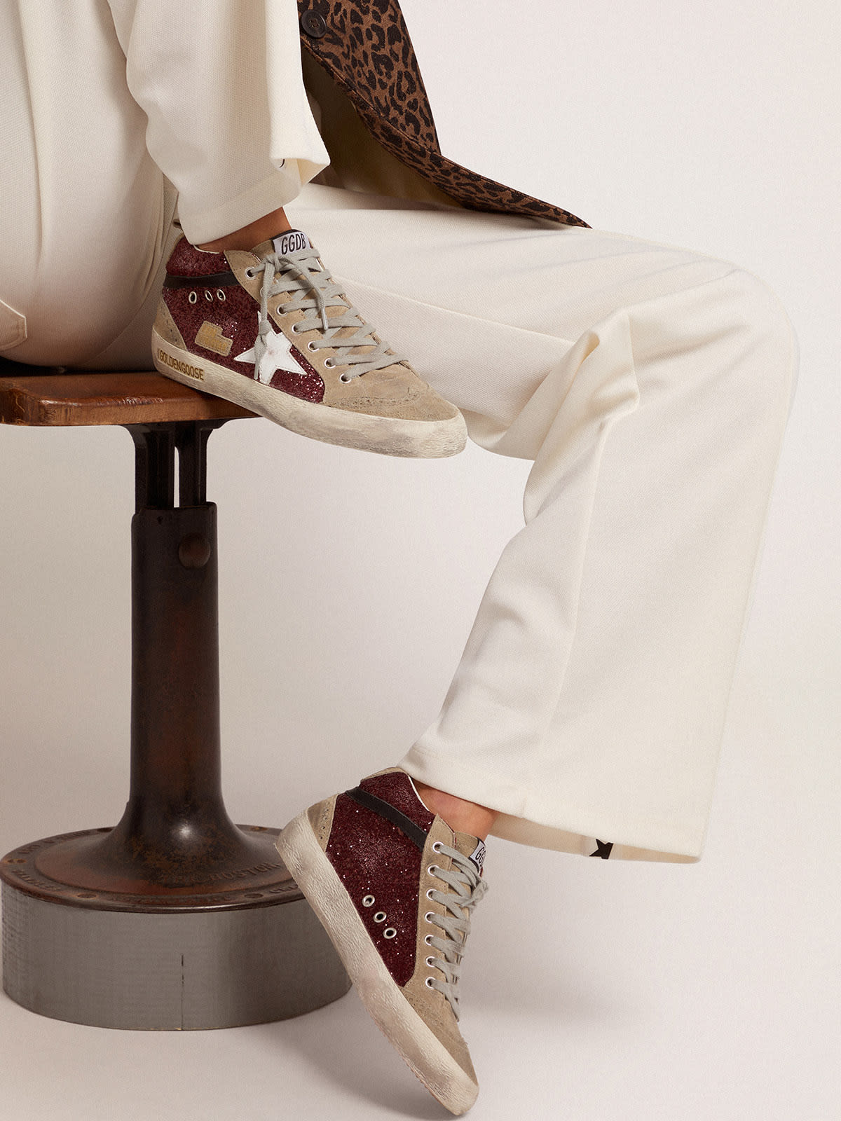 Golden Goose - Mid Star sneakers in burgundy glitter with dove-gray inserts and white star in 