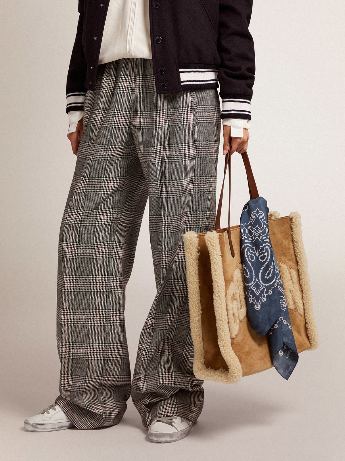 Golden Goose - Joggers in gray and white Prince of Wales check in 
