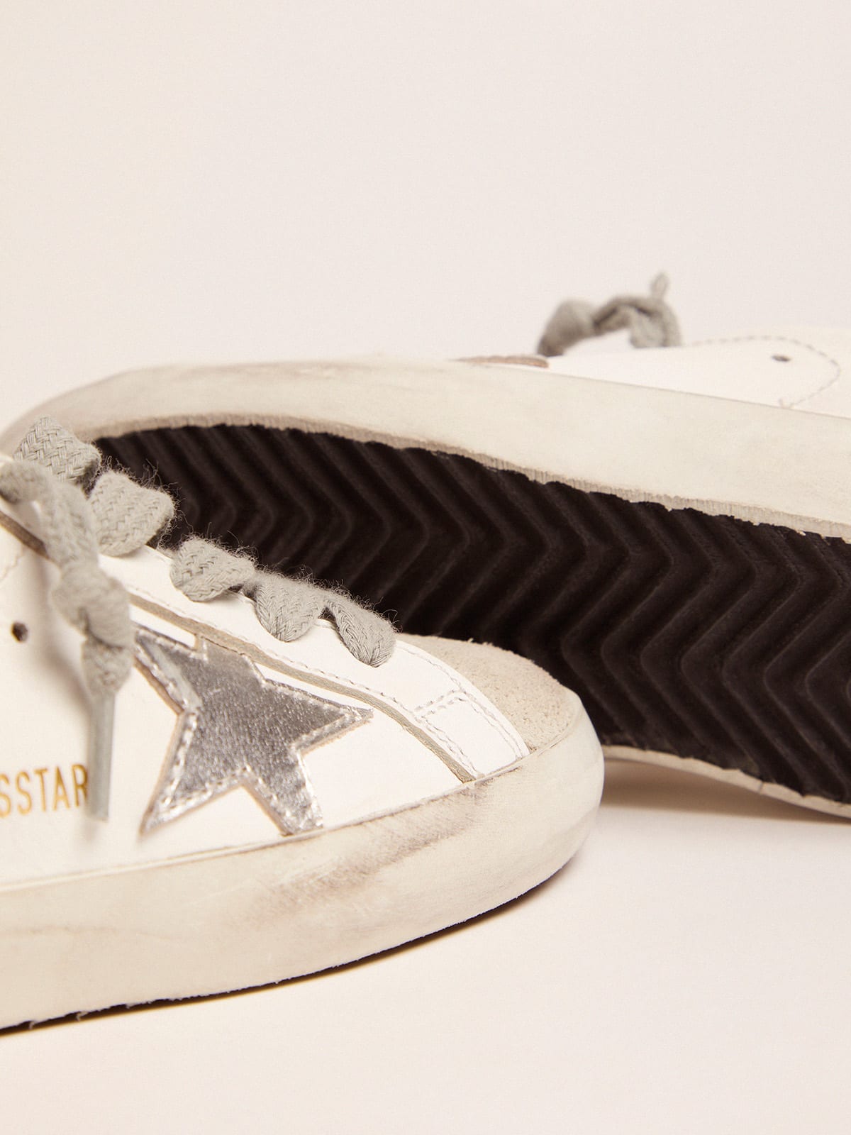 Junior Super-Star sneakers with gold glitter heel tab and silver