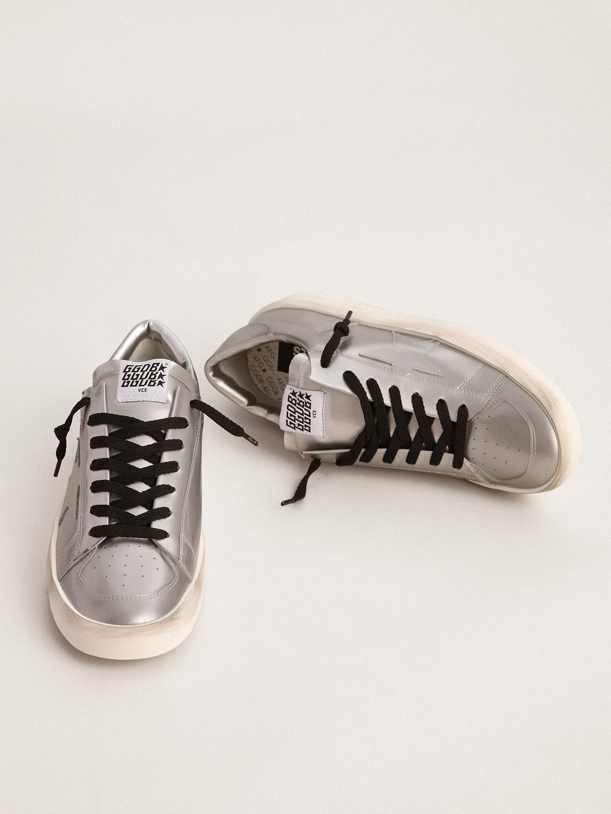 Stardan sneakers in silver laminated leather | Golden Goose