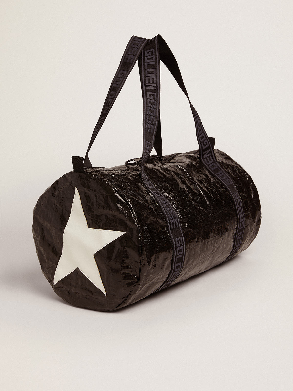 Golden Goose - Schwarze Duffle-Bag aus der Star Collection mit weißen Sternen auf den Seiten in 