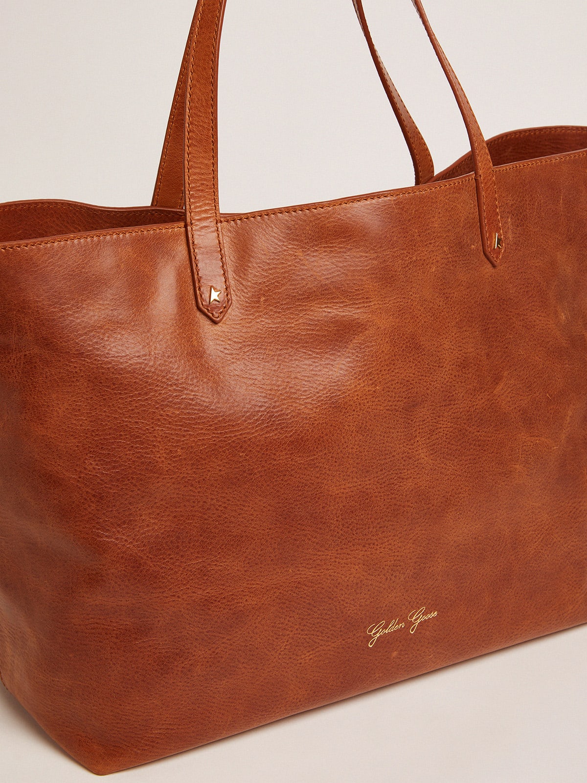 Golden Goose - Tan-colored Pasadena Bag with gold logo on the front in 
