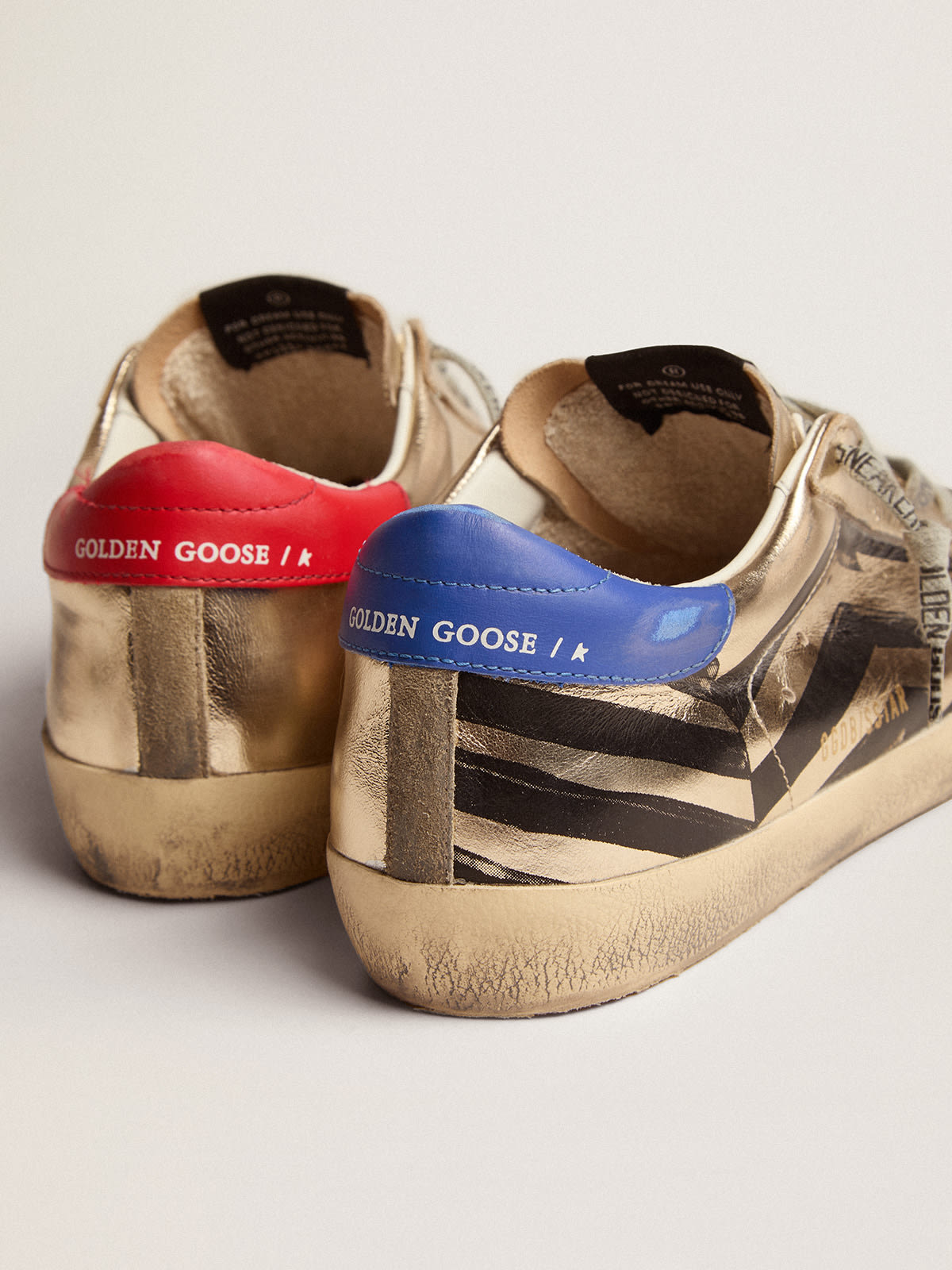 Women\'s Super-Star in platinum laminated leather and flag print | Golden  Goose
