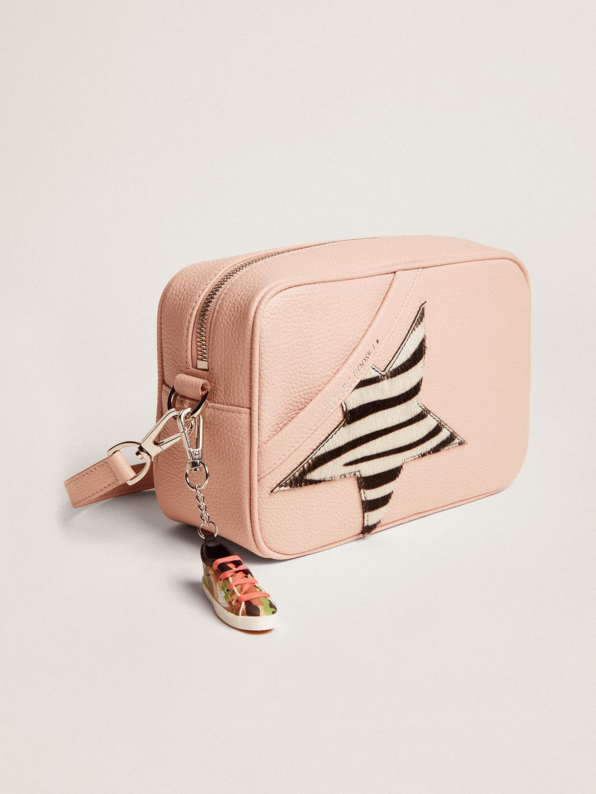 Golden Goose - Bolsa Star feminina de couro rosa com estrela de cavalinho zebrado in 