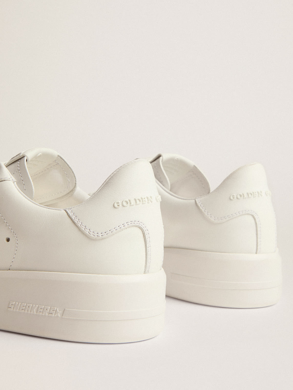 Golden Goose - Purestar sneakers in white leather with silver-colored crystal star in 