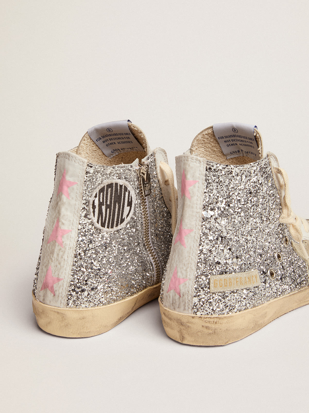 Super-Star in silver glitter with ice-gray suede star