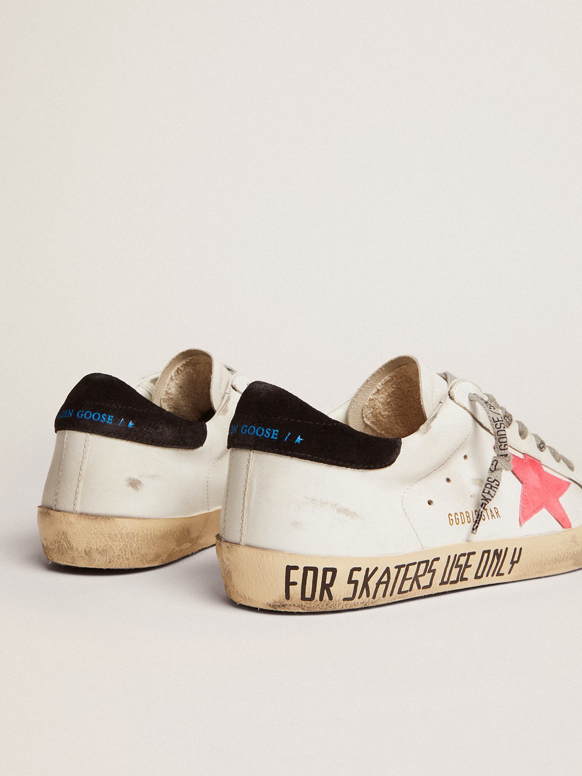 Golden Goose - Super-Star sneakers with lobster-colored suede star and black heel tab in 