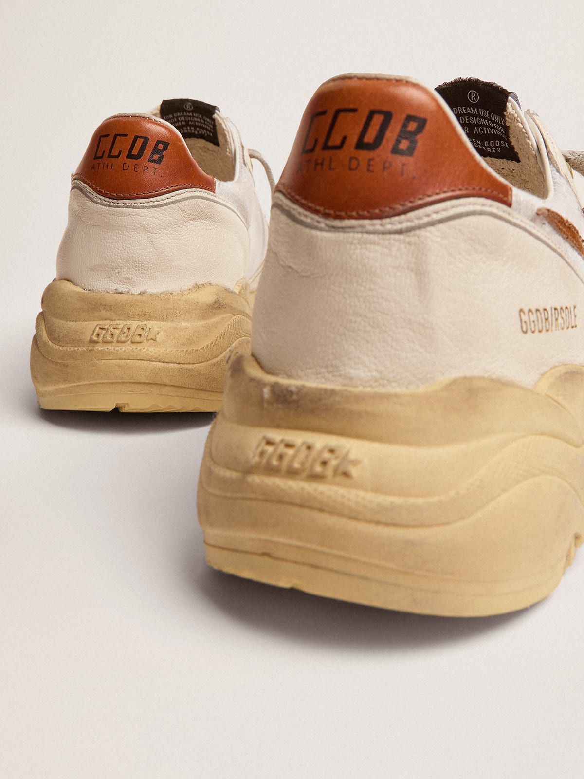 Golden Goose - Sneakers Running Sole LTD avec étoile en cuir marron à imprimé lézard et contrefort en cuir marron in 