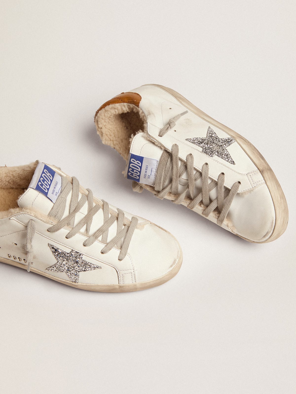 GOLDEN GOOSE SUPER-STARスニーカーシアリング