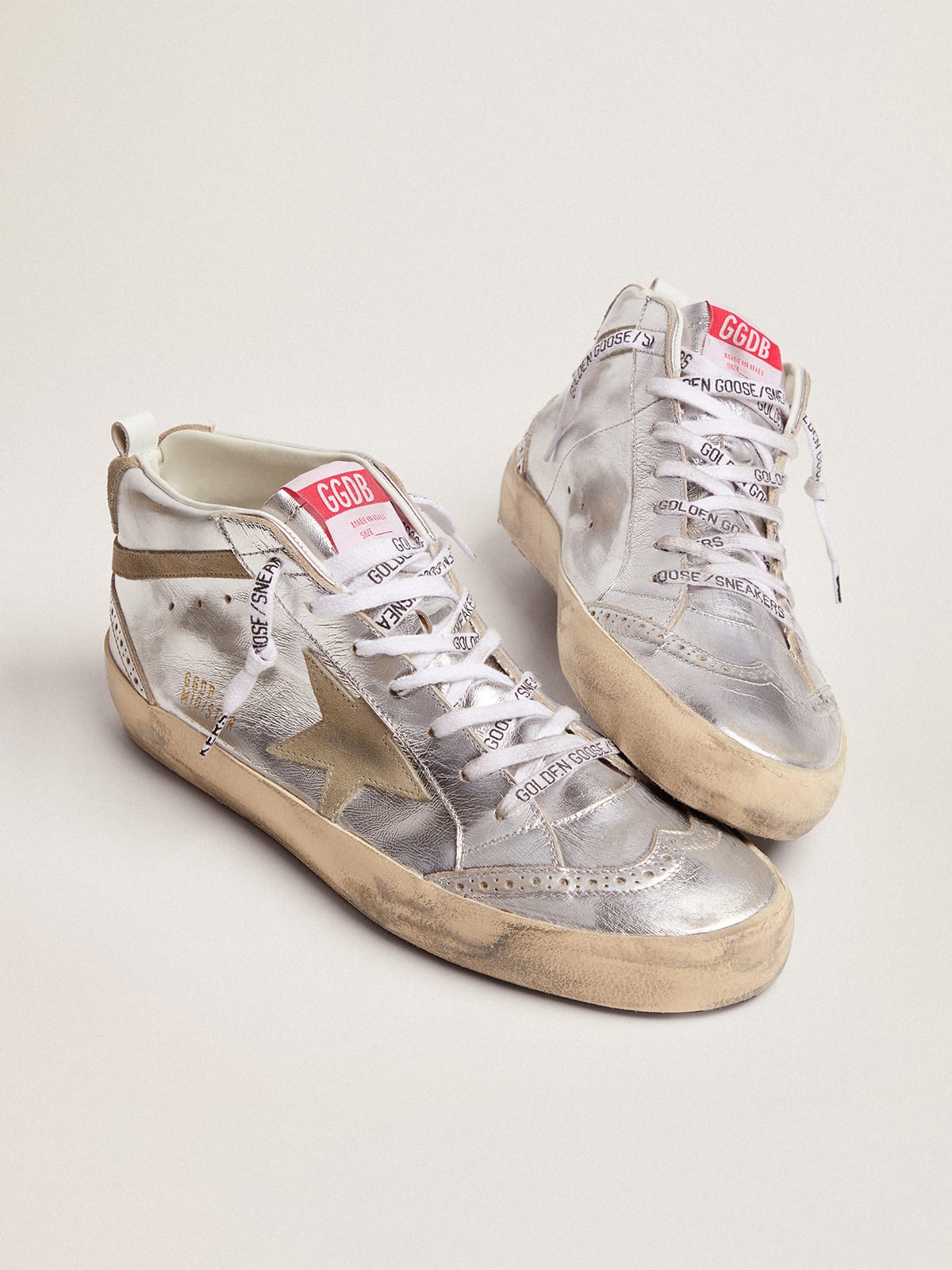 Golden Goose - Men's Mid Star in silver laminated leather with dove gray star and flash in 