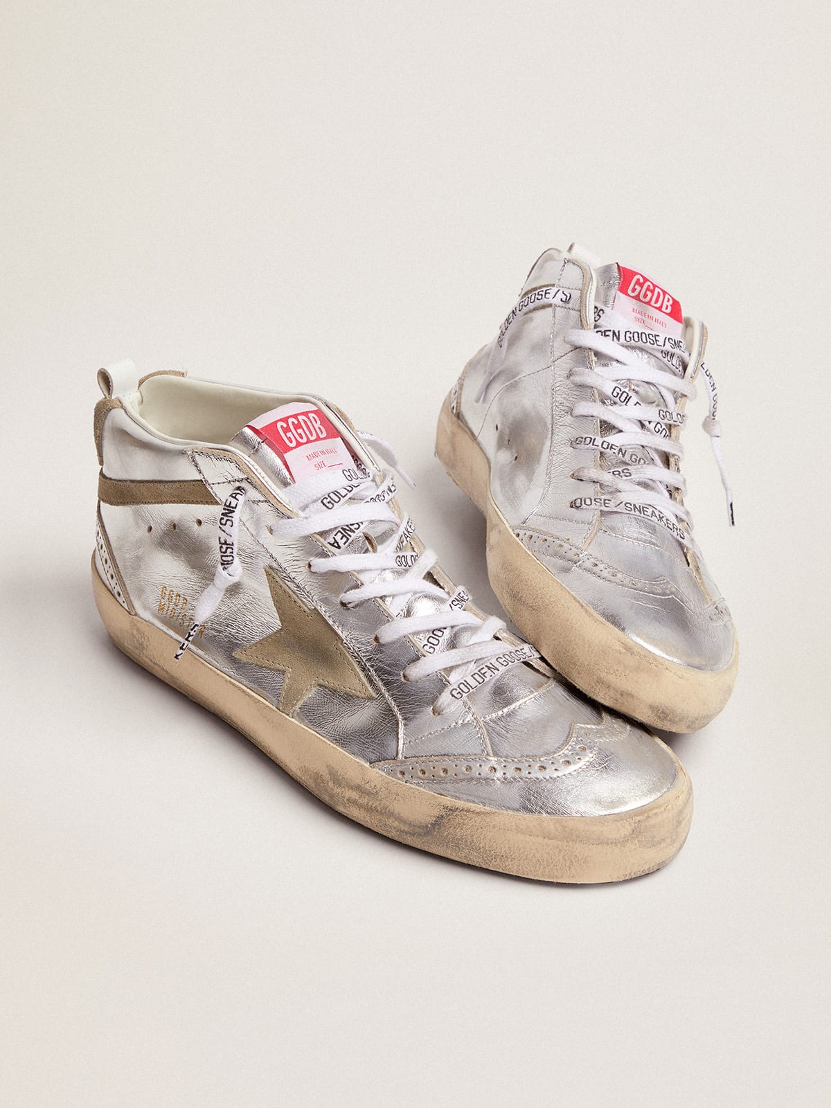 Golden Goose - Women's Mid Star in silver laminated leather with dove gray star in 