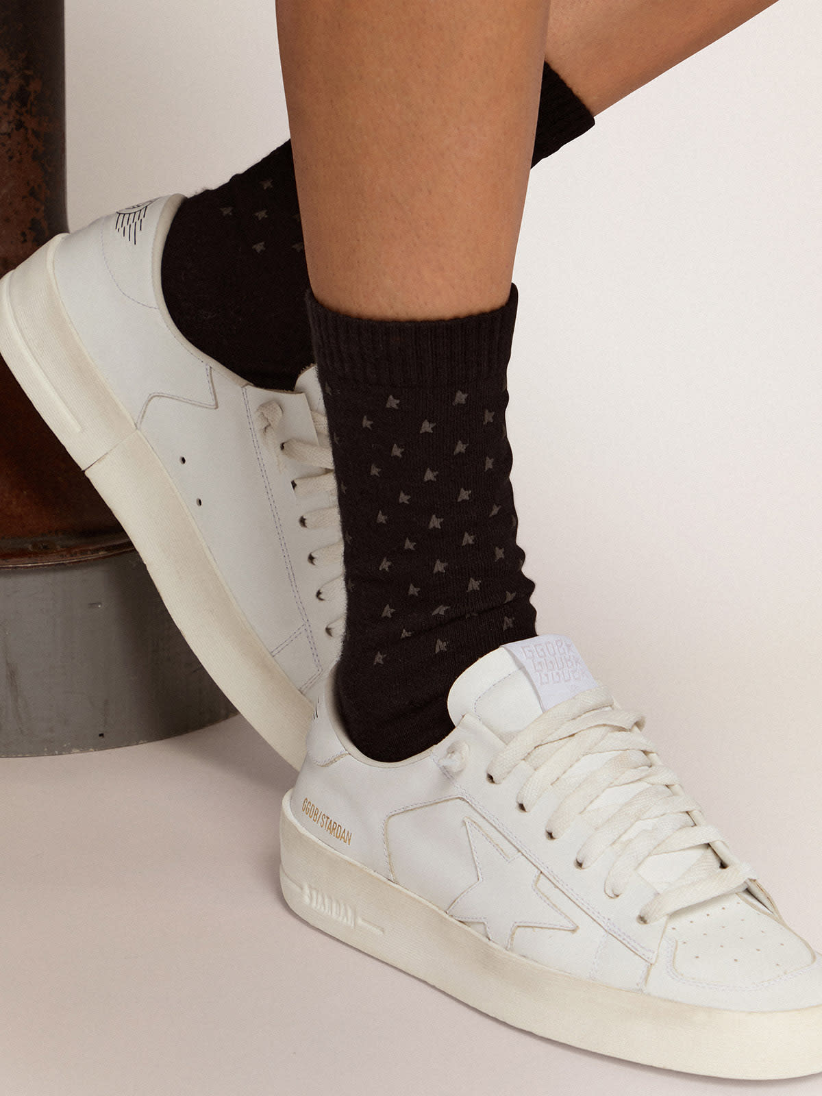 Golden Goose - Black socks with contrasting 3D stars and logo in 