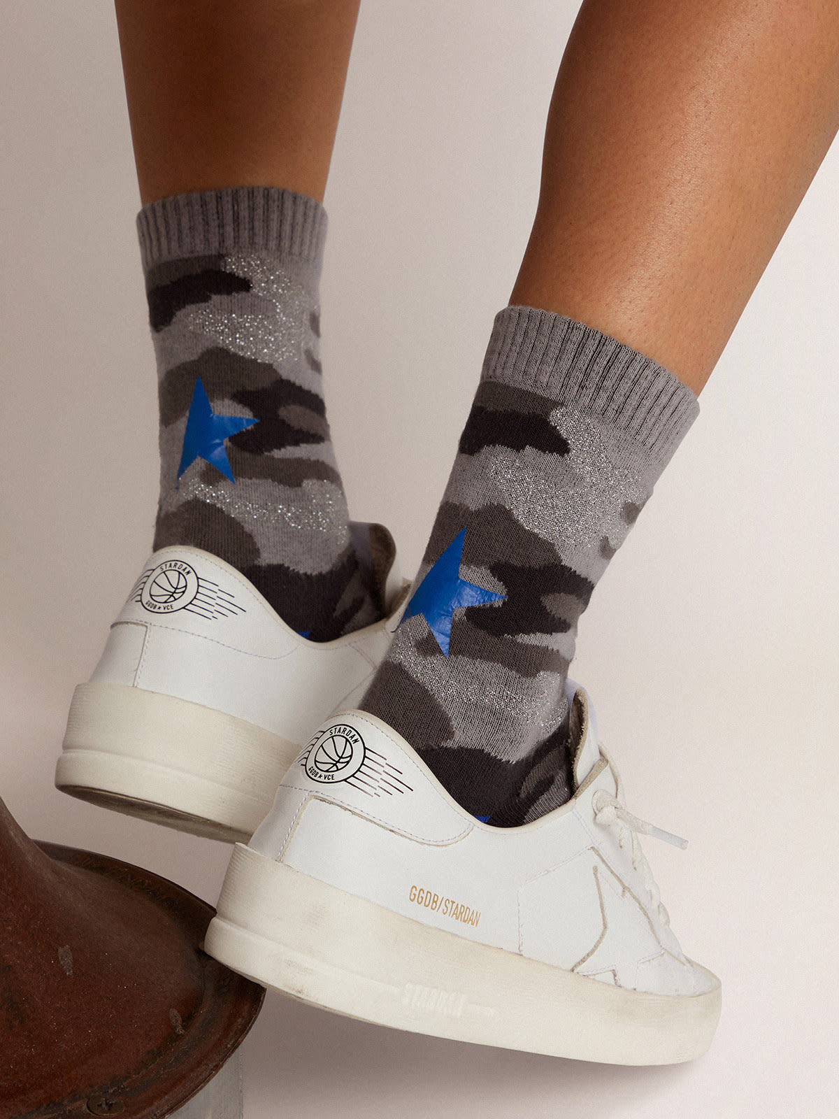 Golden Goose - Camouflage-print socks with light gray lurex inserts in 