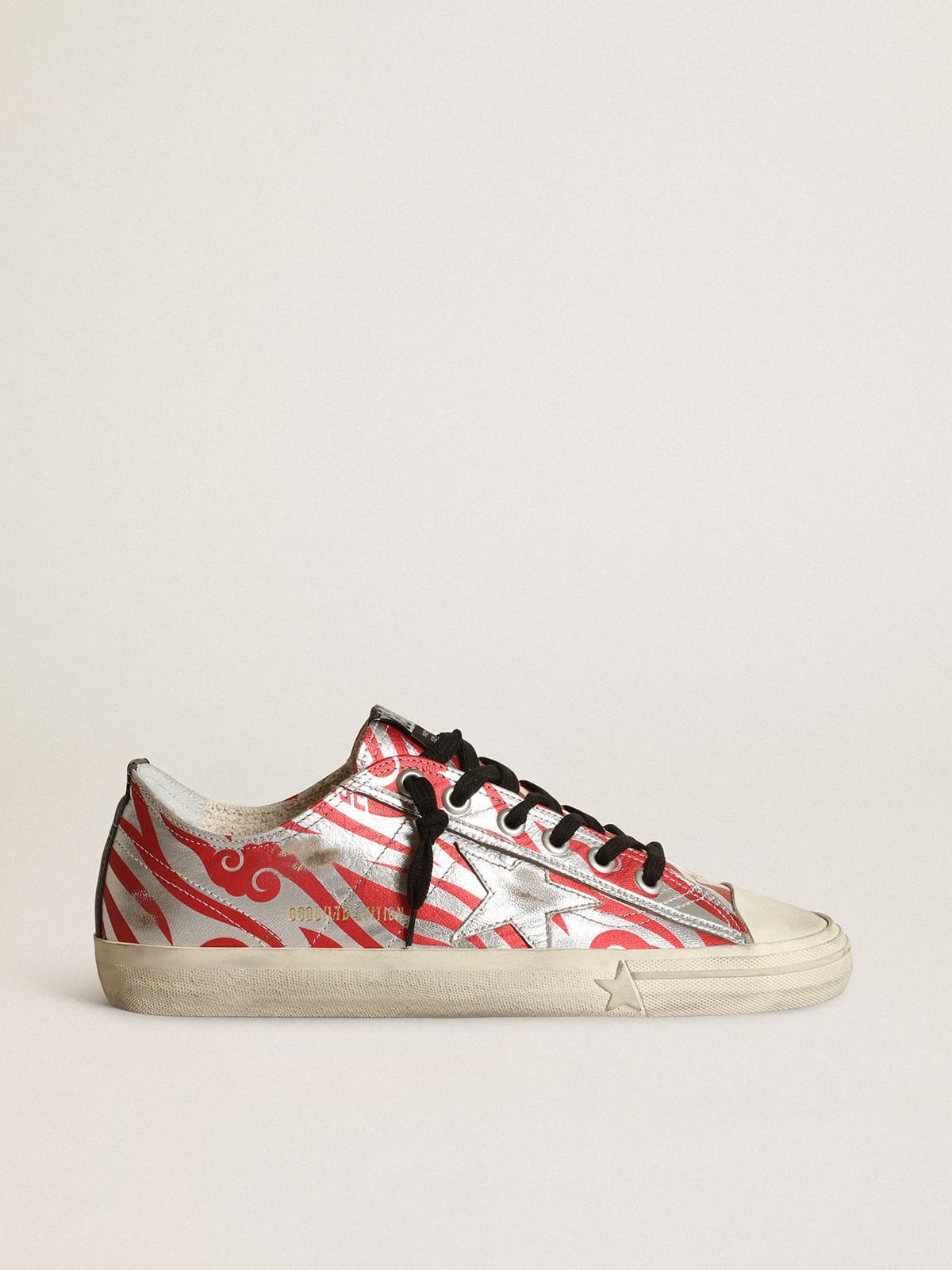 Golden Goose - V-Star LTD sneakers in silver and red laminated leather with tiger print in 