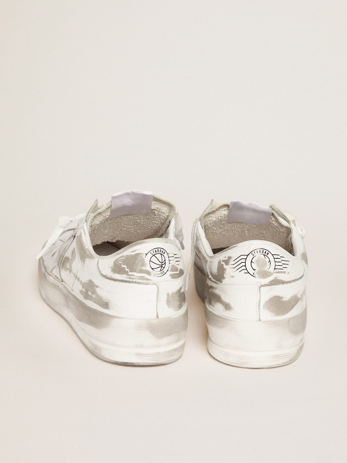 Stardan sneakers in white leather with lived-in treatment