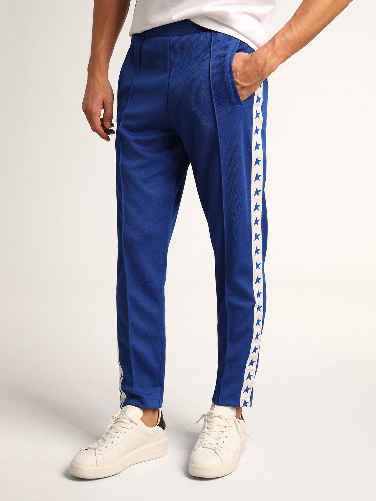 Golden Goose - Men’s bright blue joggers with stars on the sides in 