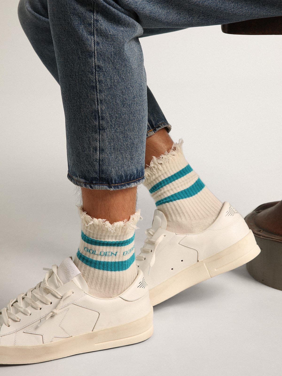 Golden Goose - Distressed-finish white socks with turquoise logo and stripes in 