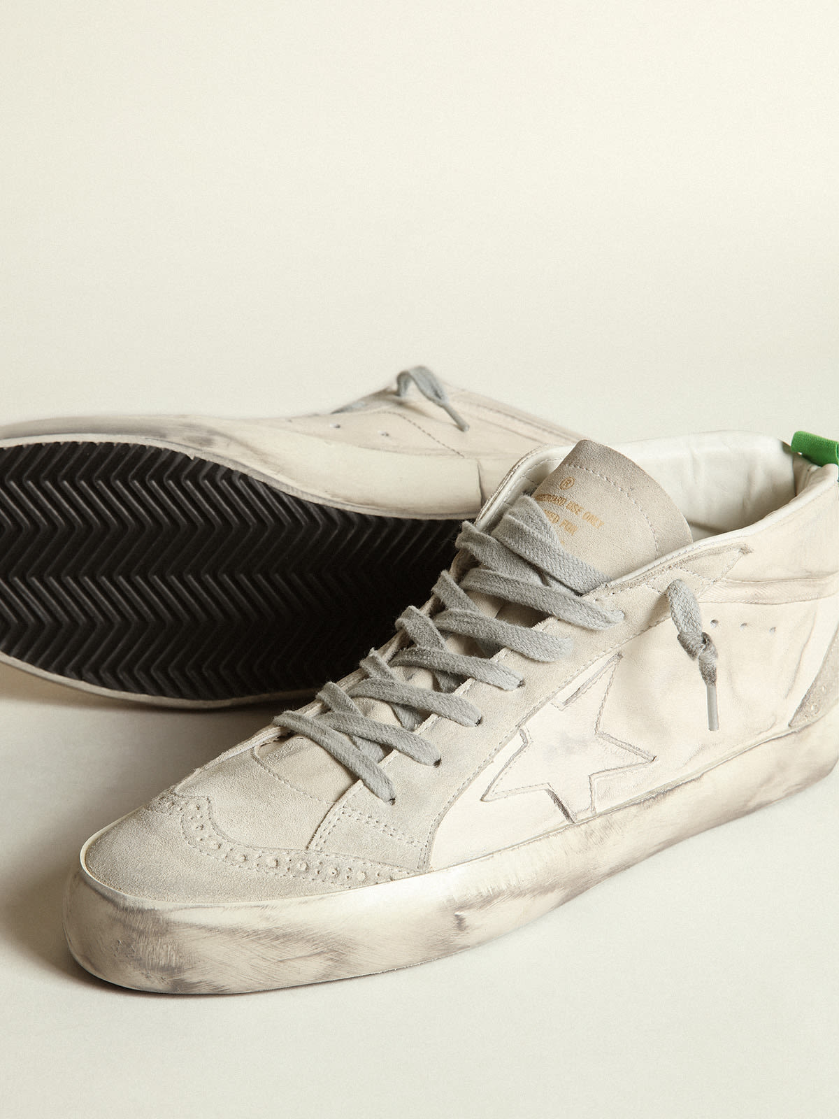 Golden goose white sales mid star