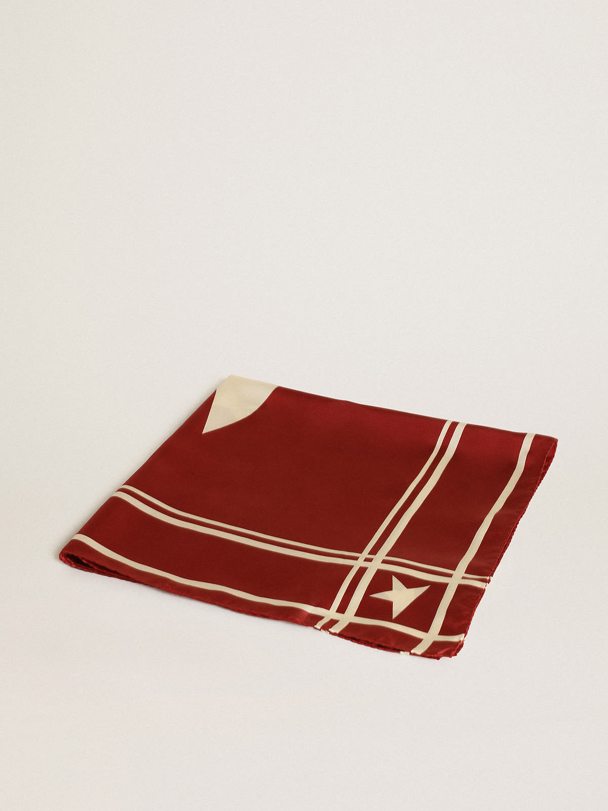Golden Goose - Red scarf with contrasting white stripes and stars  in 