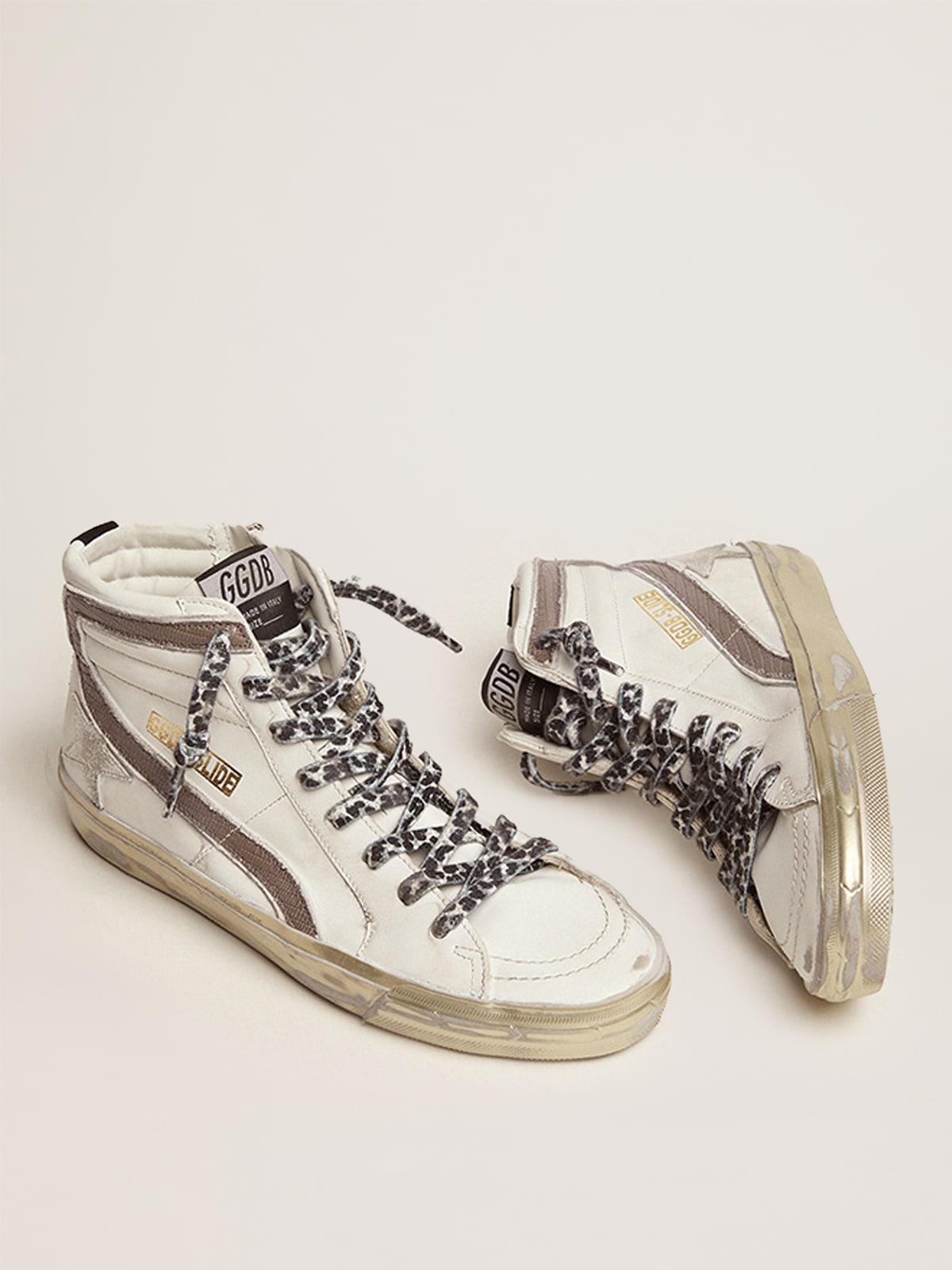 Golden Goose - Slide sneakers with white suede star and dove-gray lizard-print leather flash in 