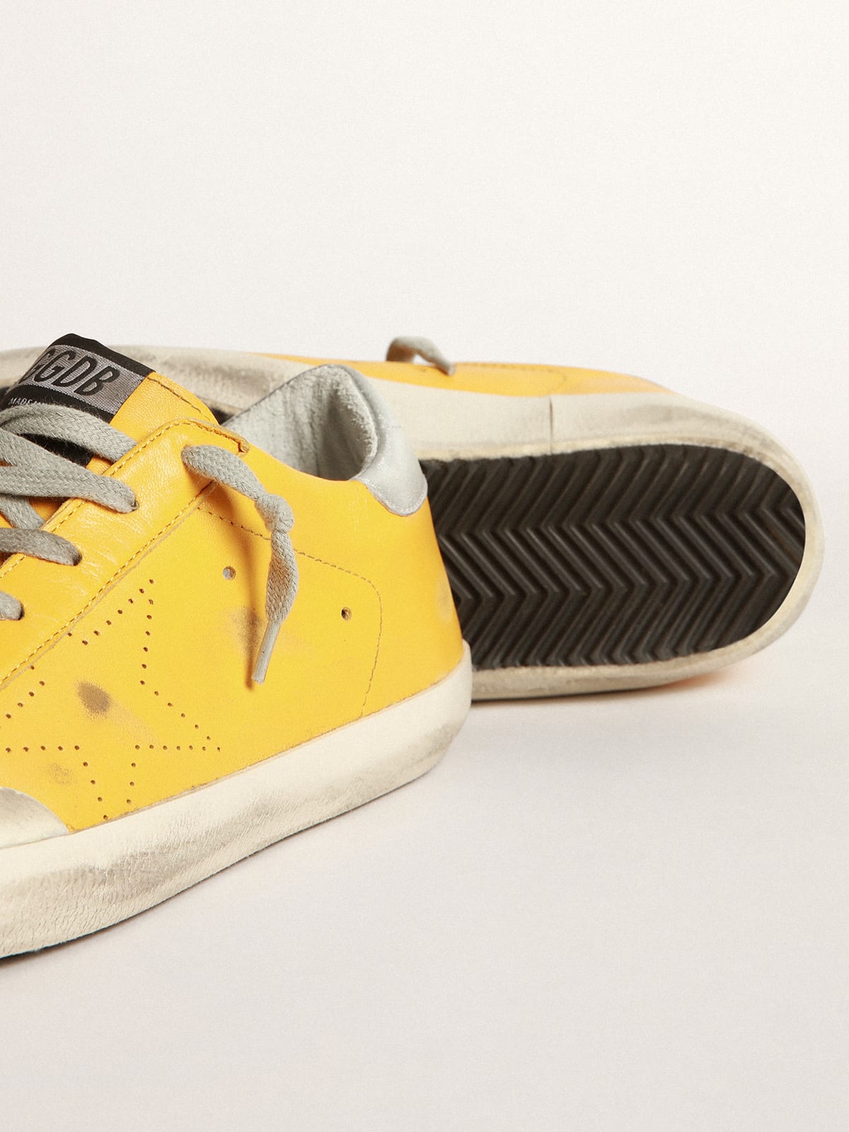 Golden Goose - Superstar sneakers in nappa leather with vintage finishing in 