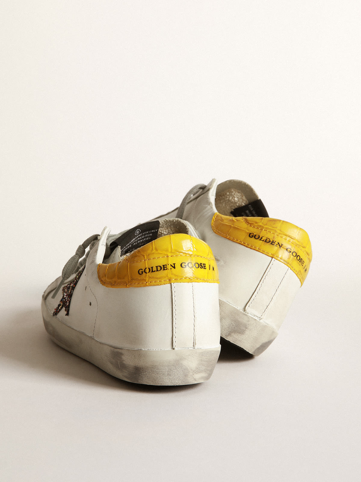 Golden goose hot sale superstar yellow