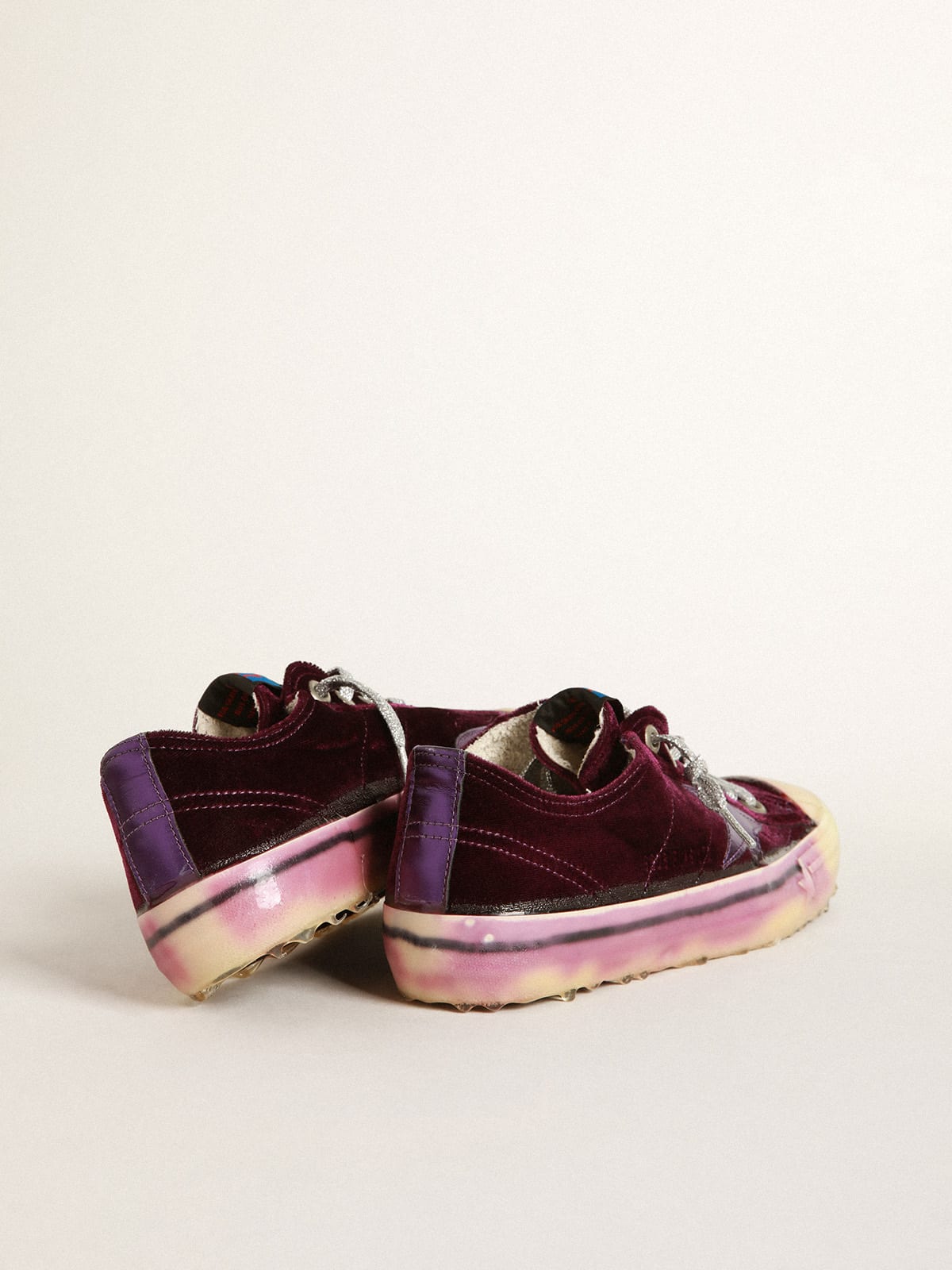 Golden Goose - V-Star LTD sneakers in purple velvet with a pale purple laminated leather star and heel tab in 