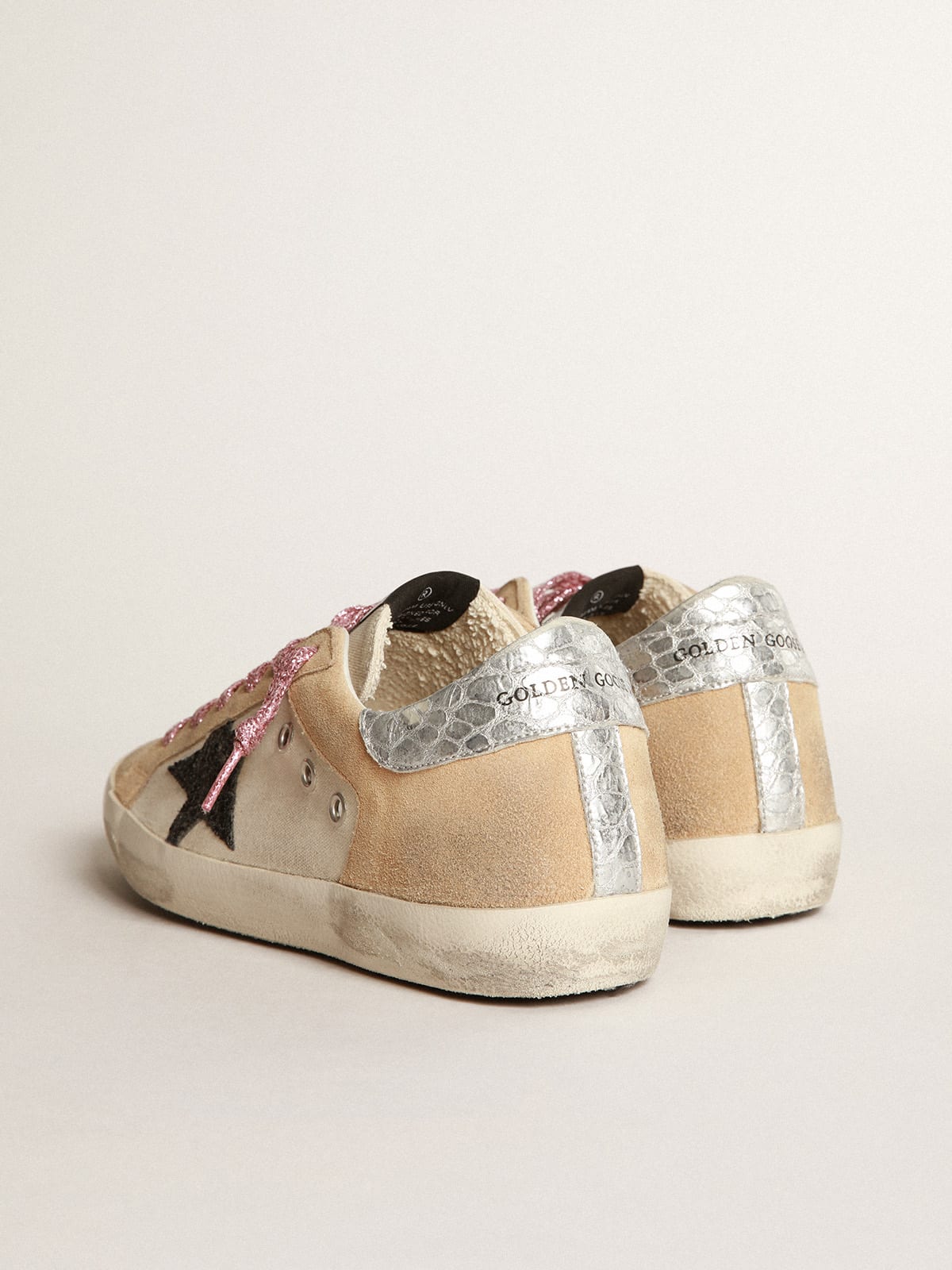 Golden Goose - Super-Star sneakers in sand-coloured suede with silver heel tab in 