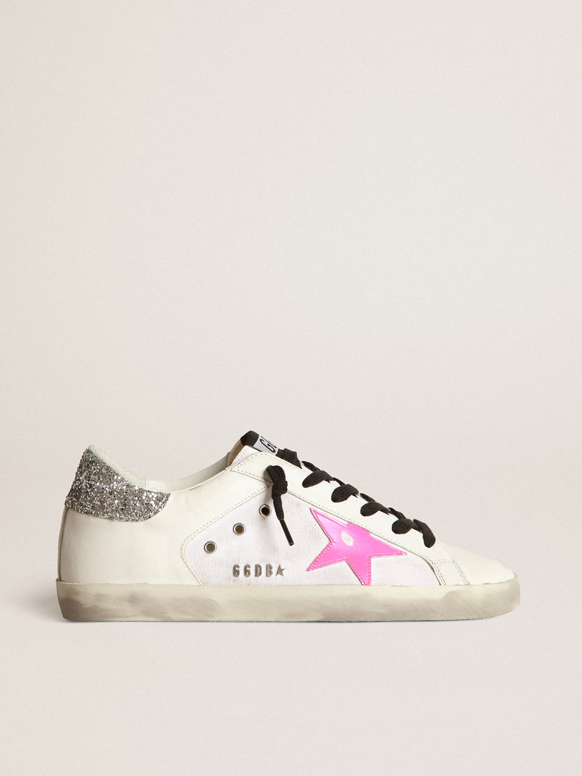 Golden Goose - Super-Star sneakers in white leather and canvas with shocking-pink leather star and silver glitter heel tab in 