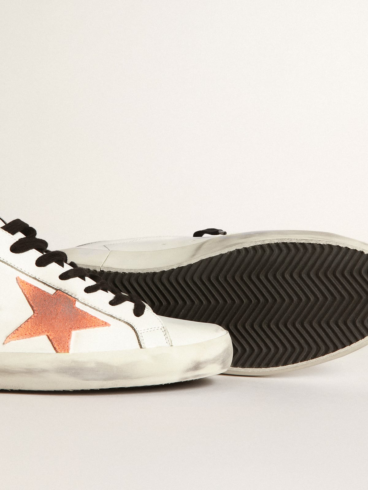 Golden goose etoile clearance orange