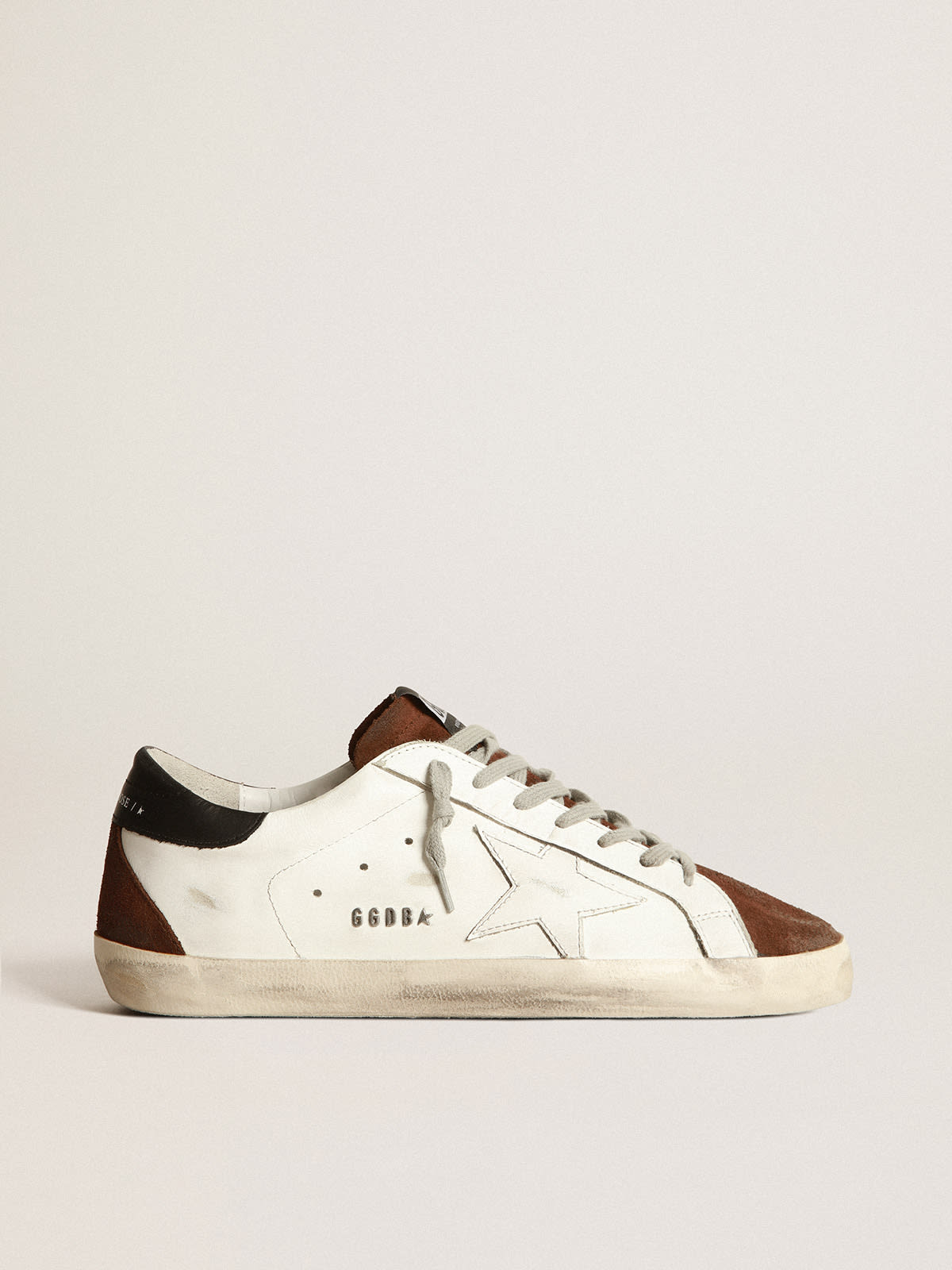 Golden Goose - Two-tone white and brown Super-Star sneakers in 