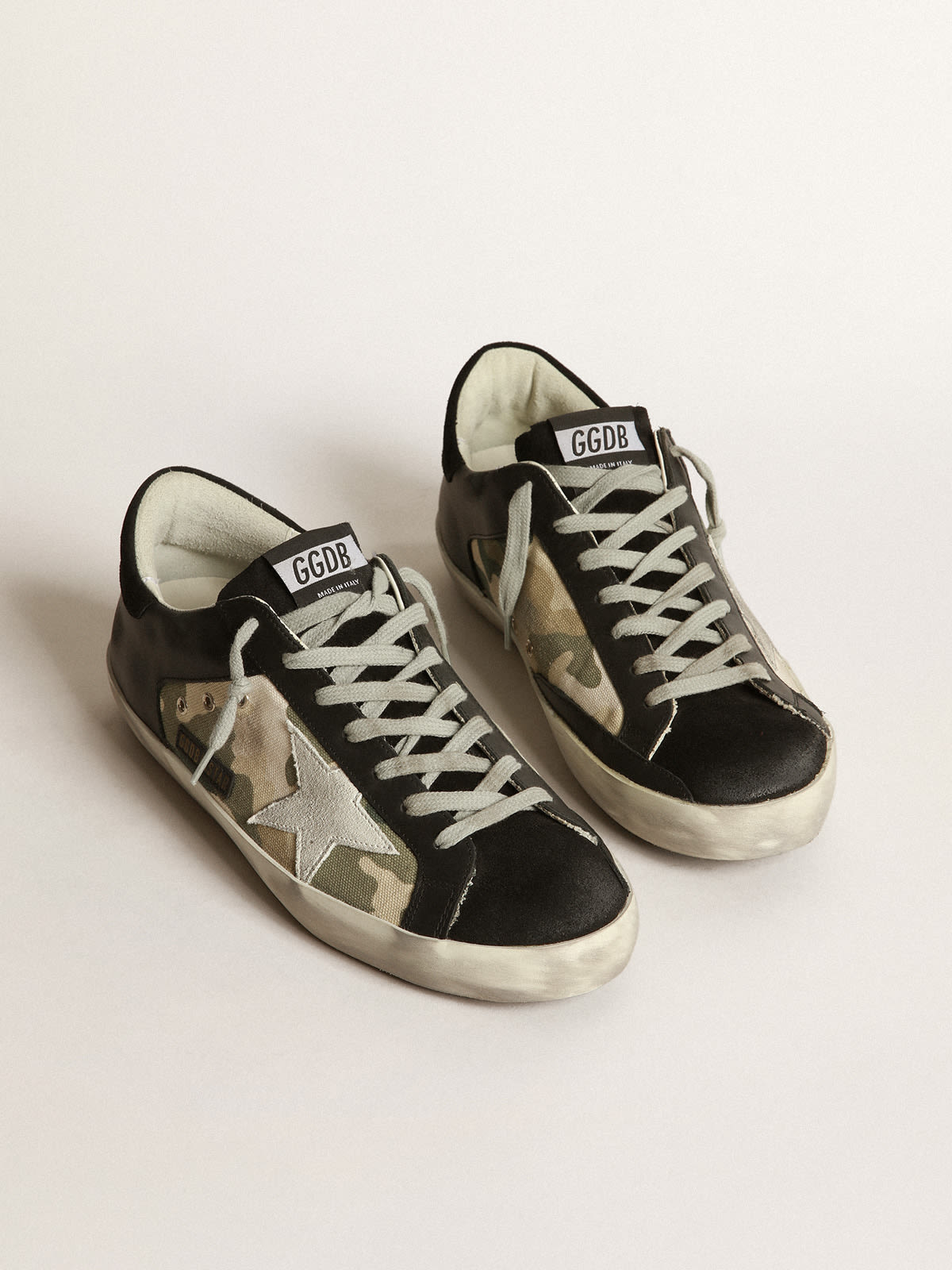 Golden goose cheap camo superstar