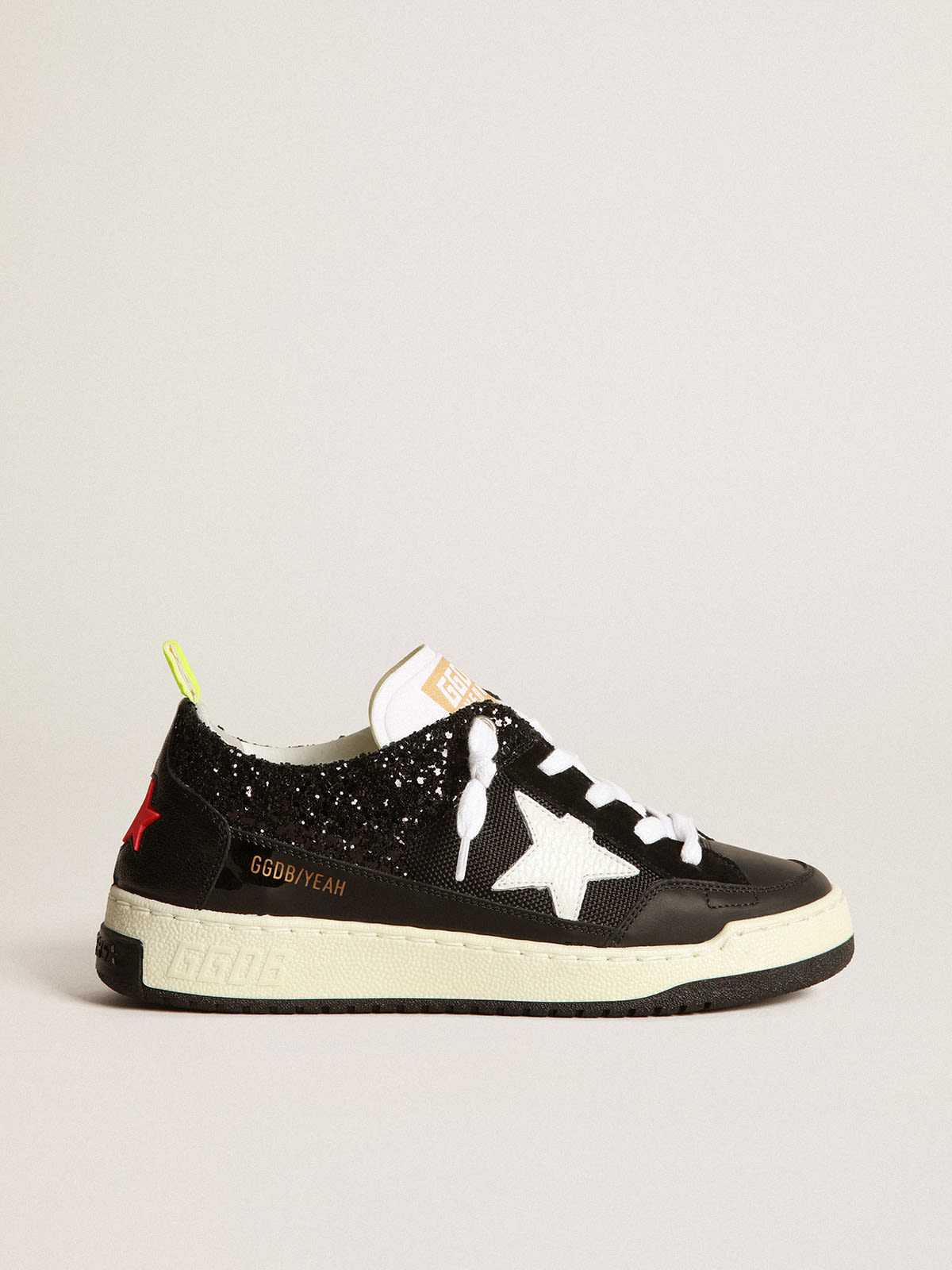 Golden goose sneakers 2024 white and black