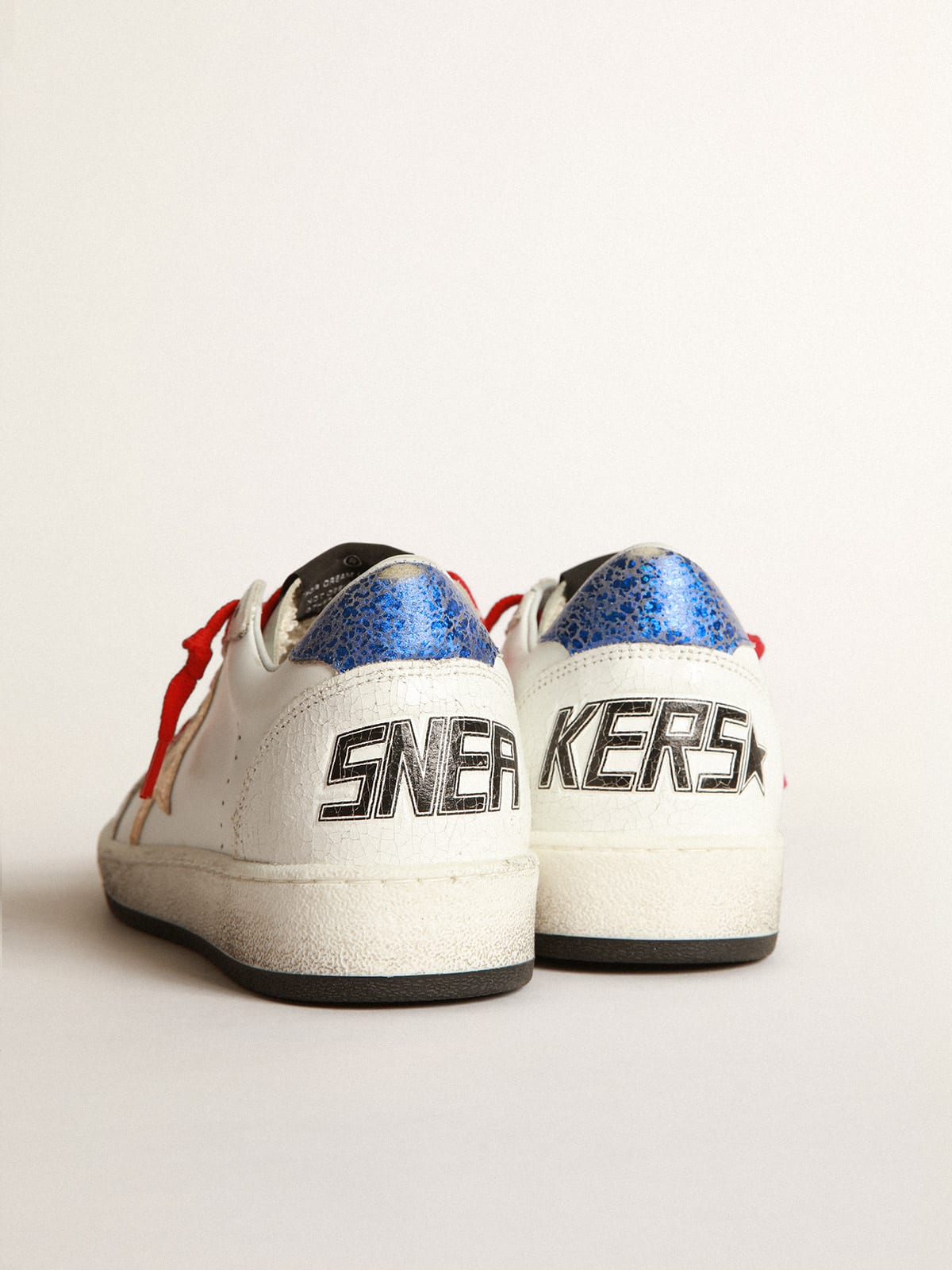 Golden Goose - White Ball Star sneakers with gold star and blue heel tab in 