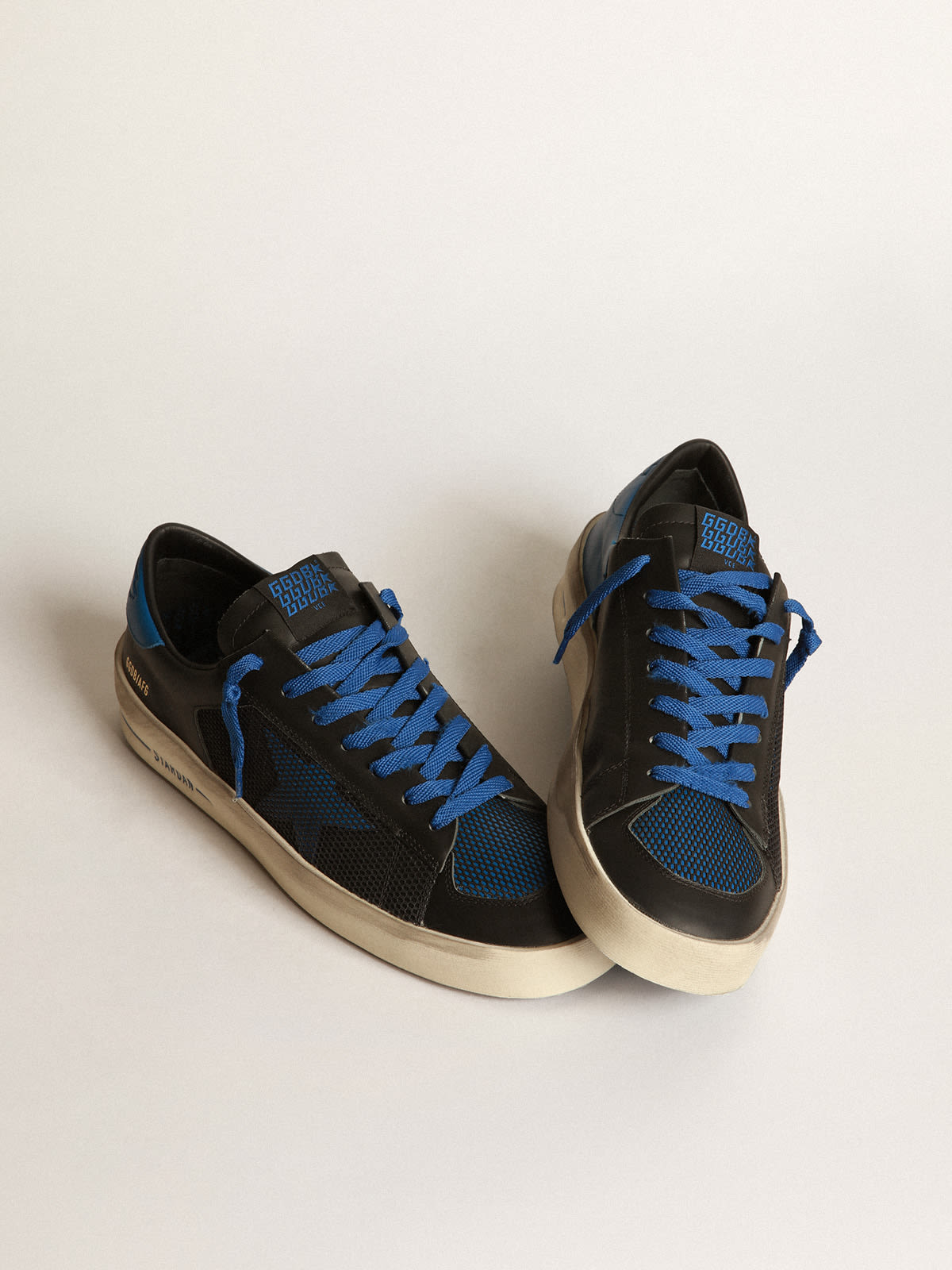 Golden Goose - Stardan sneakers in black and light blue leather with black mesh inserts and a light blue leather star    in 