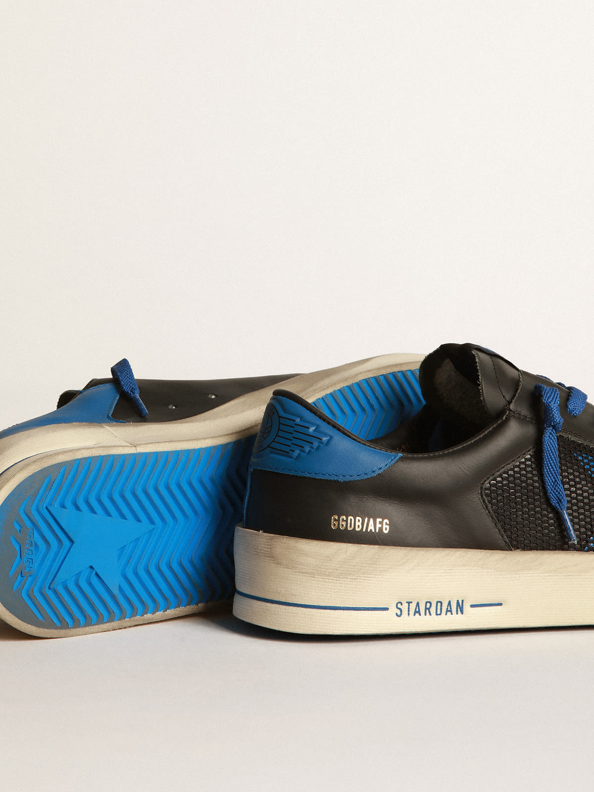 Golden Goose - Stardan sneakers in black and light blue leather with black mesh inserts and a light blue leather star    in 
