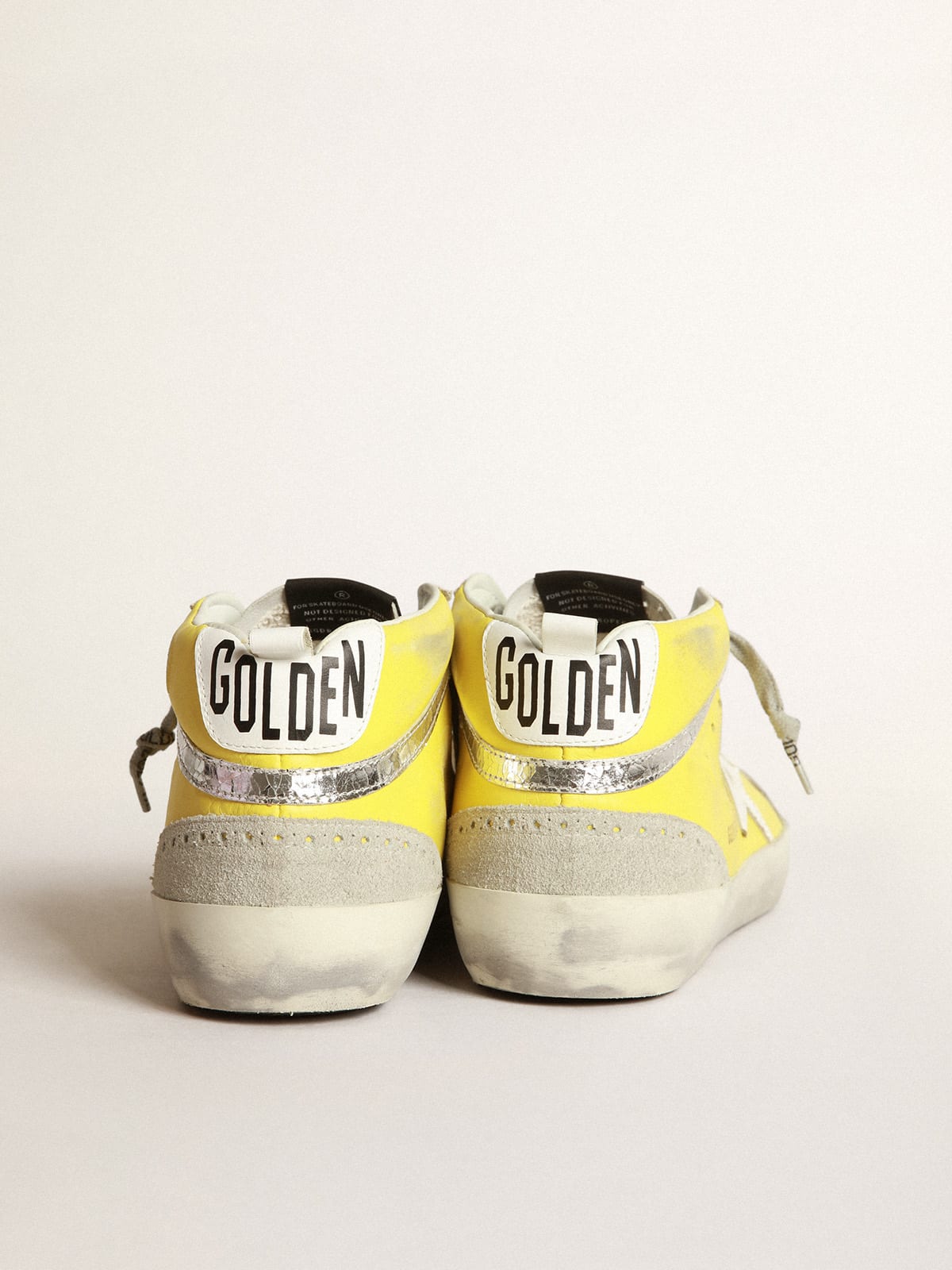 Golden Goose - Mid Star sneakers in leather with crackle details in 