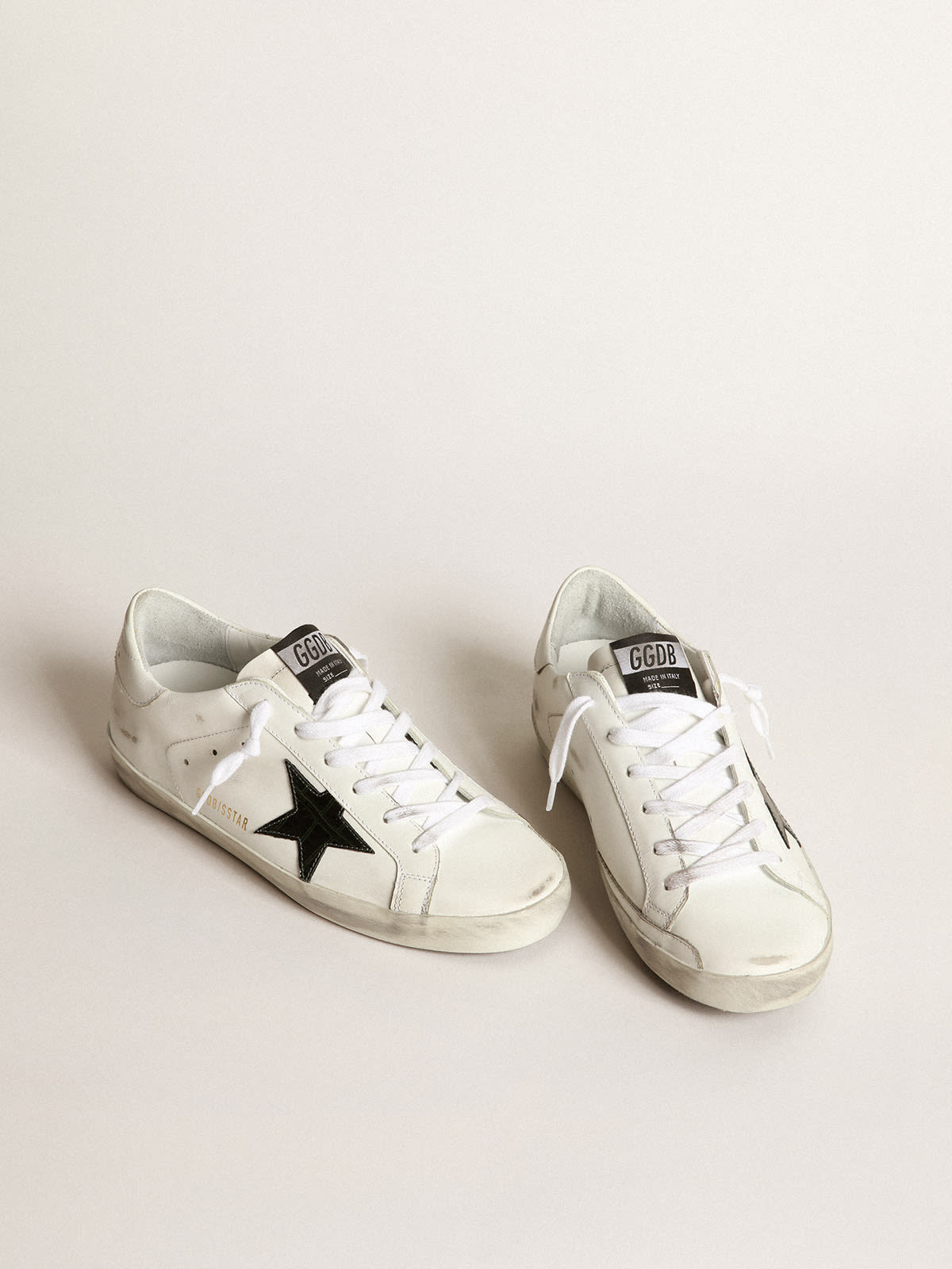 Superstar noir et clearance blanche croco