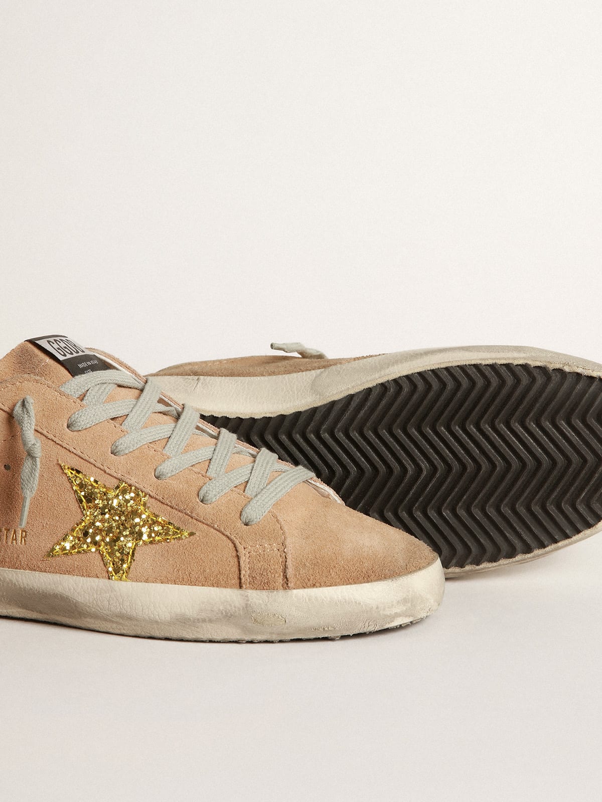 Golden goose hot sale tan suede sneakers