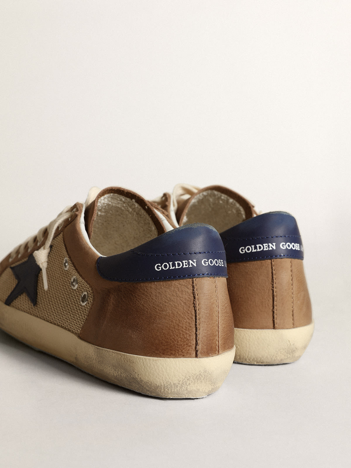 Golden goose superstar store uomo marrone