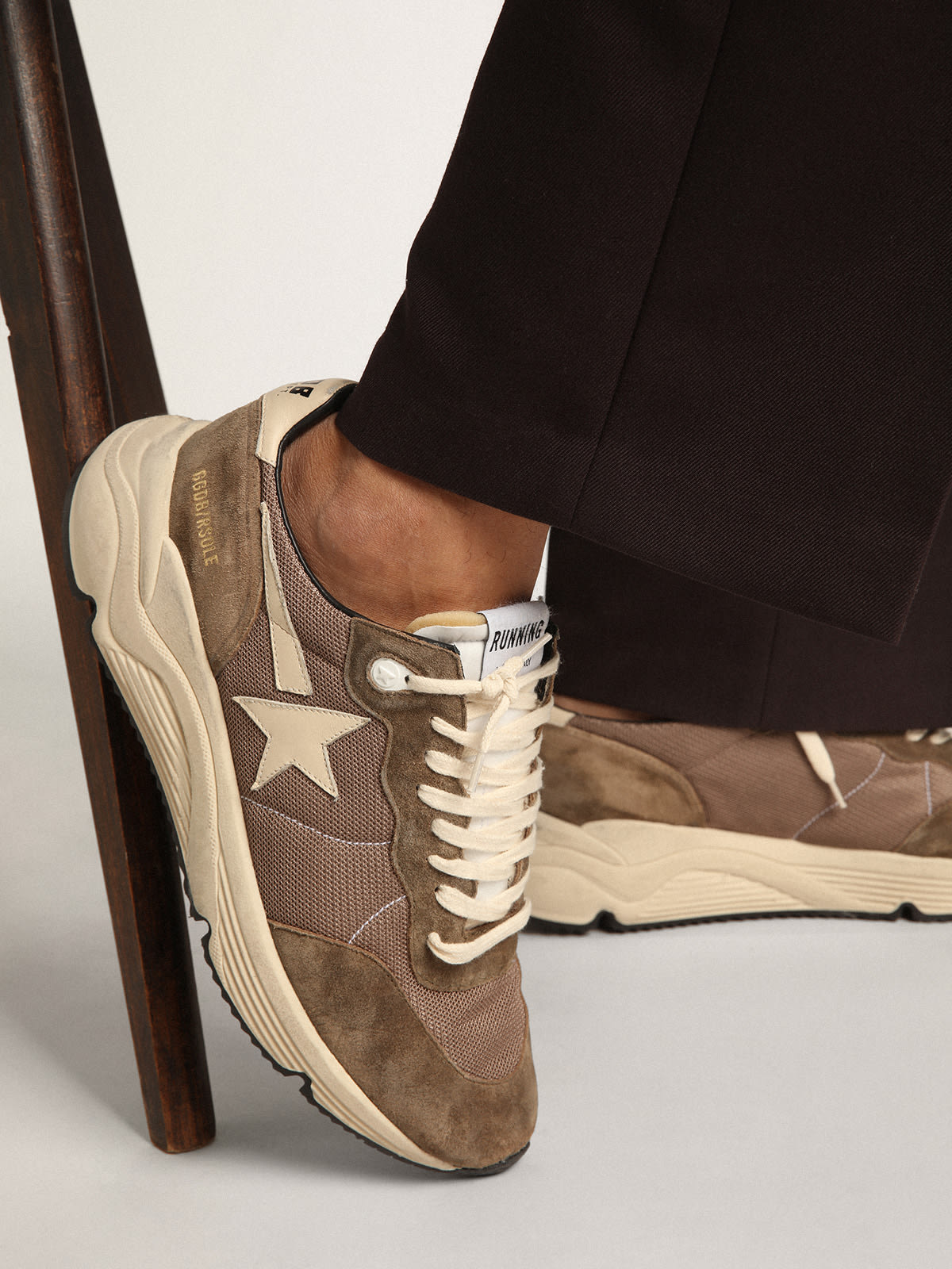 Golden Goose - Running Sole sneakers in olive-green mesh and leather with cream-colored leather star and heel tab in 