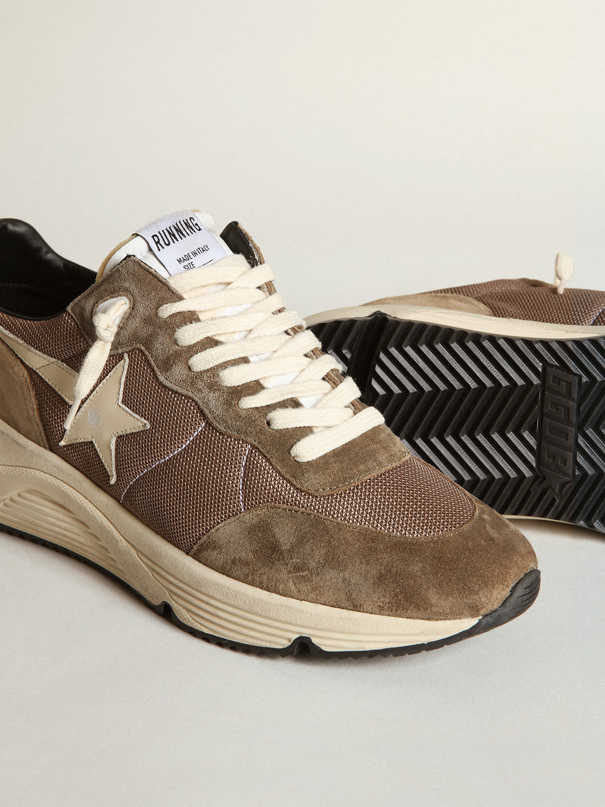 Golden Goose - Running Sole para hombre de malla y piel verde oliva con estrella color crema in 