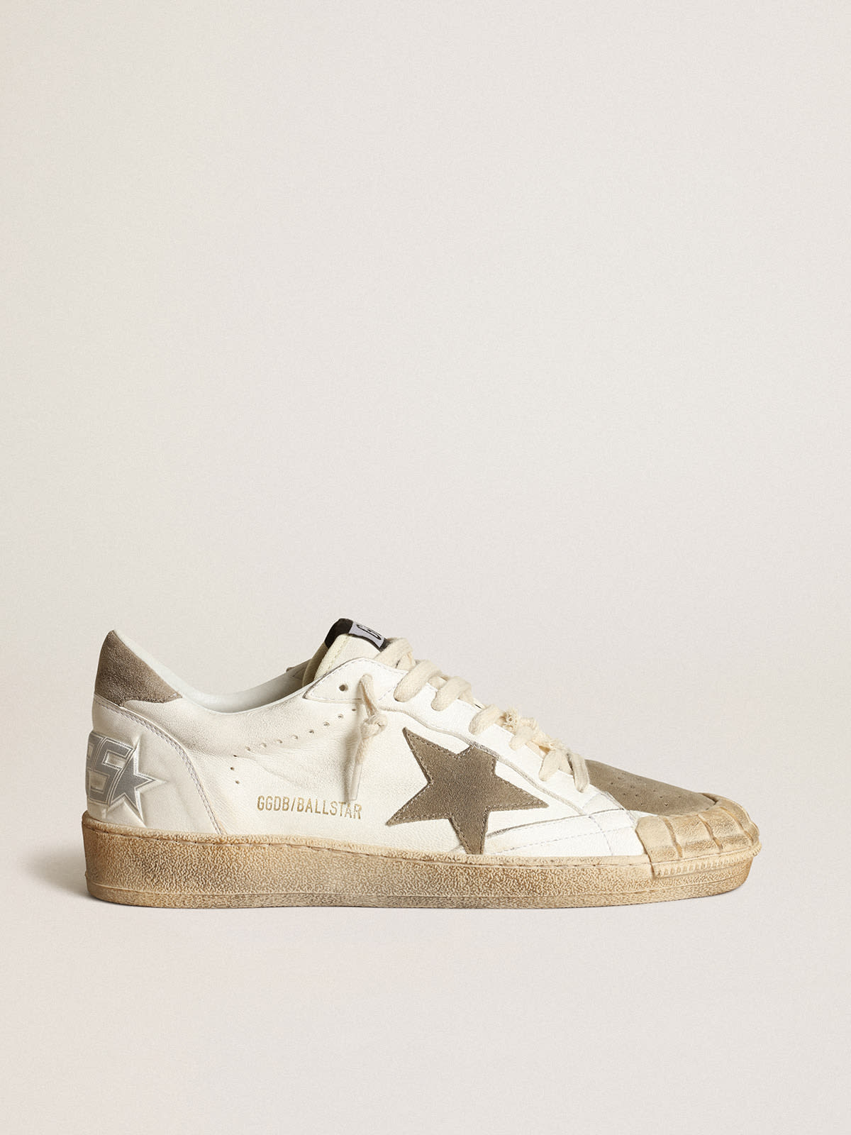 Golden Goose - White women’s Ball Star LTD with a dove gray star and heel tab in 