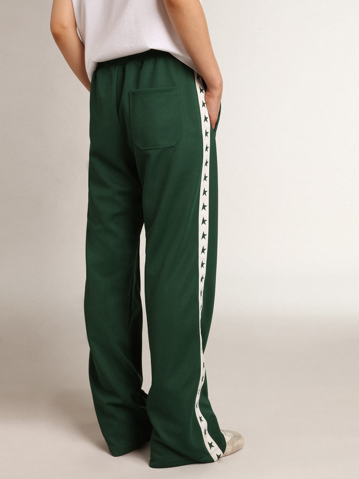 Golden Goose - Pantalon de jogging femme vert brillant avec bande et étoiles in 