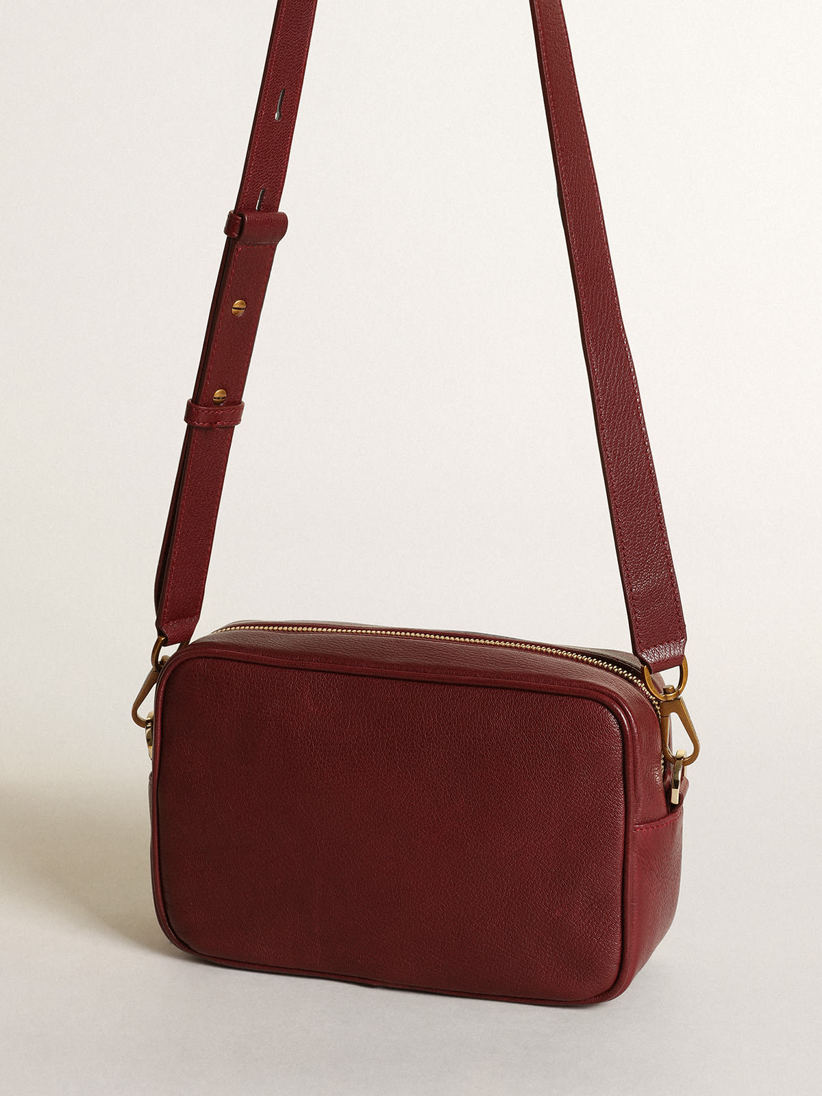Golden Goose - Star Bag in burgundy leather with tone-on-tone star in 