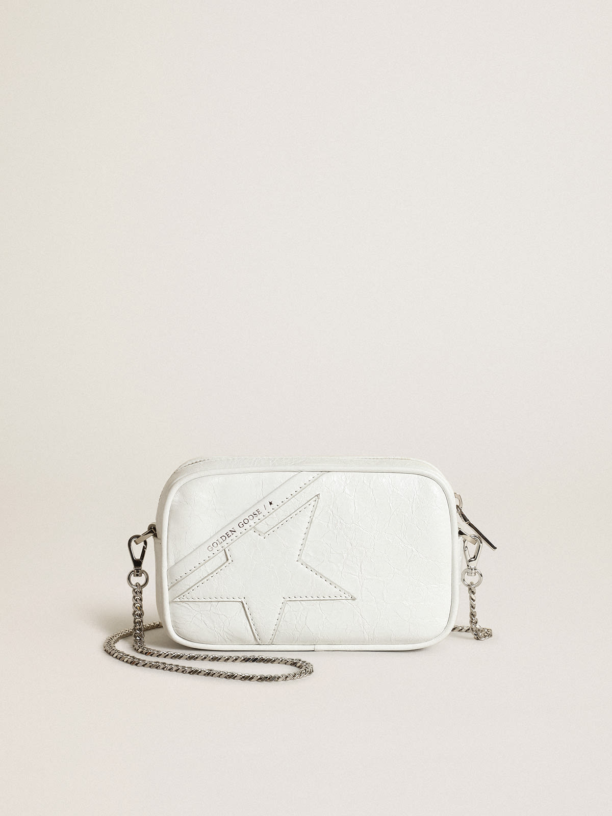 Golden Goose - Mini Star Bag in pelle lucida bianca con stella ton sur ton in 