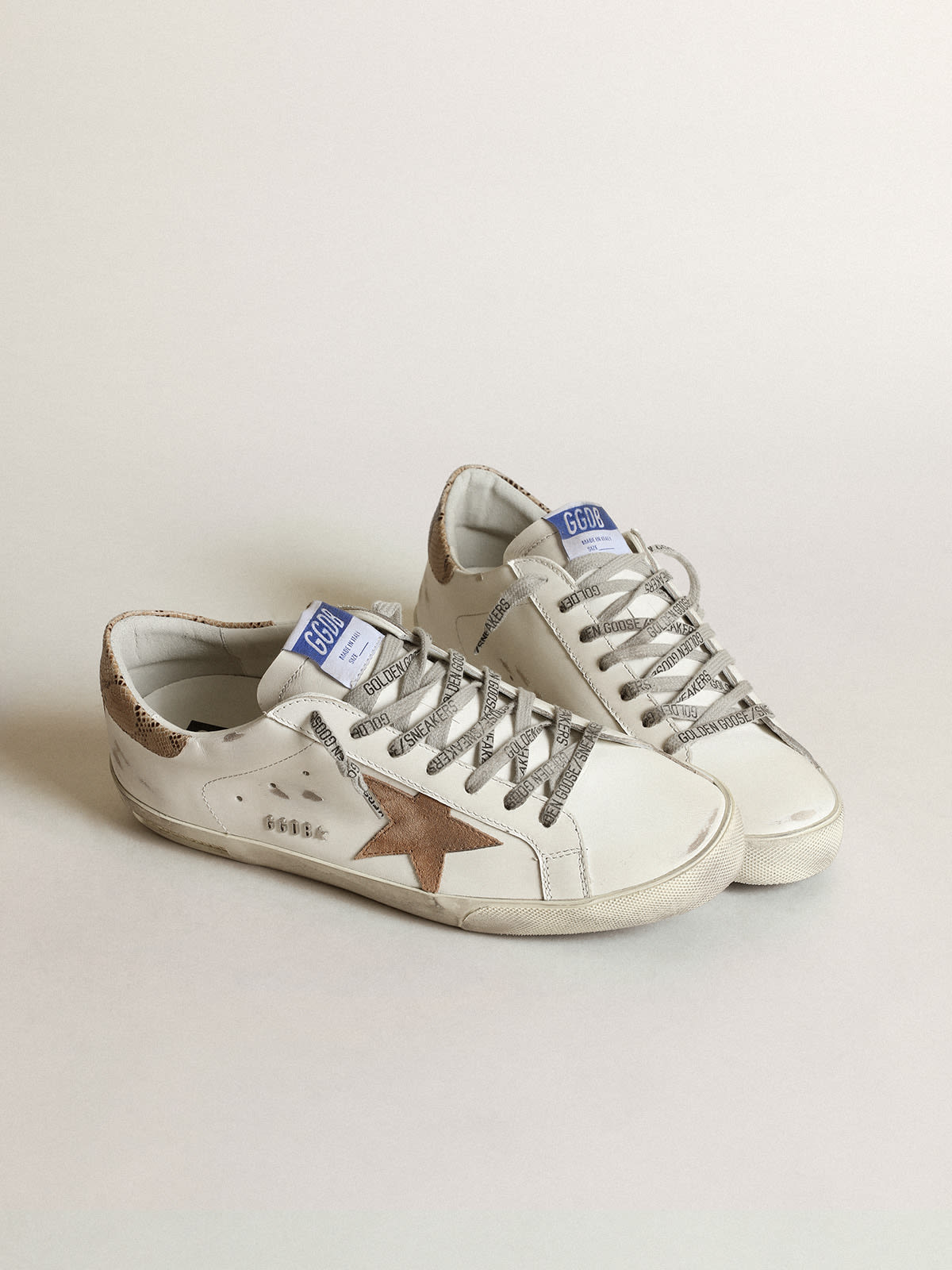 Golden Goose - Super-Star with a tobacco suede star and beige heel tab in 