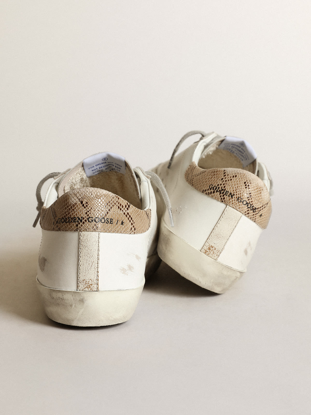 Golden Goose - Super-Star con stella in suede tabacco e talloncino beige in 