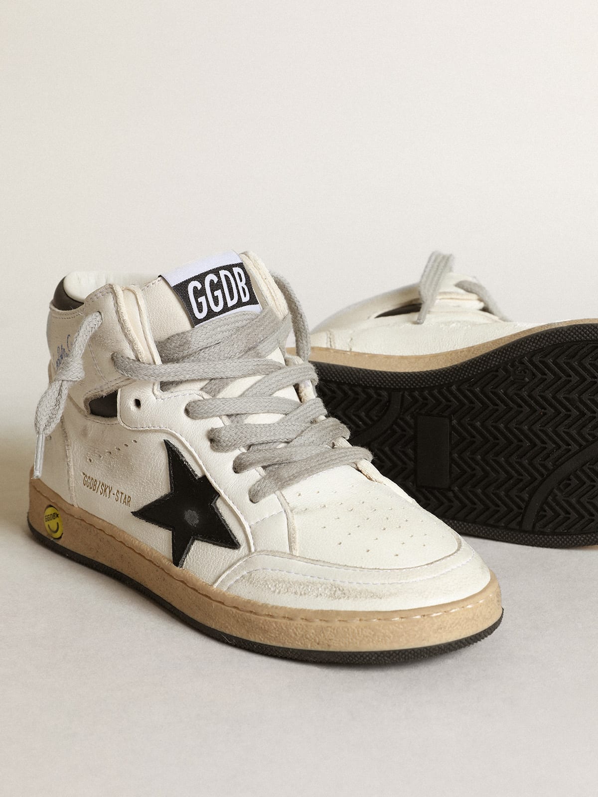 Golden Goose - Young Sky-Star sneakers in white nappa leather with black leather star and heel tab in 