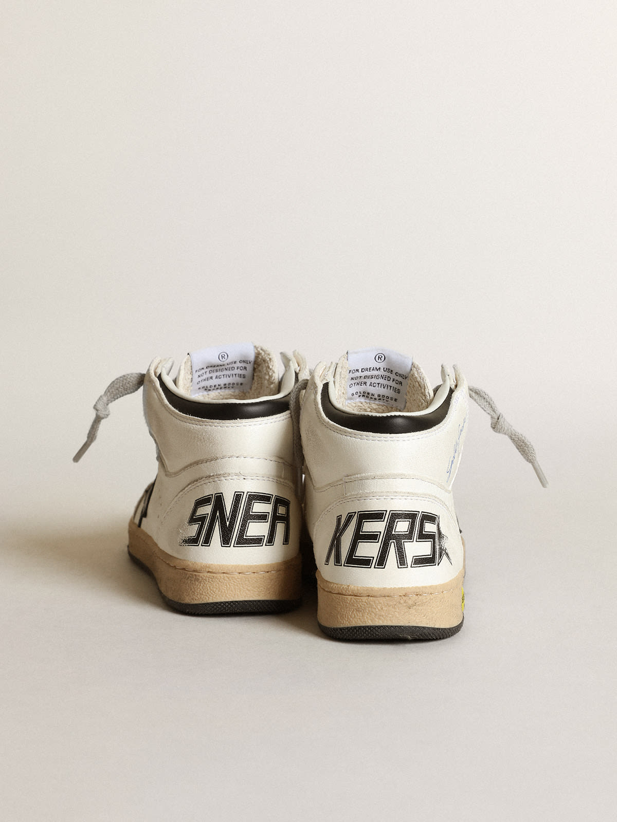 Golden Goose - Young Sky-Star sneakers in white nappa leather with black leather star and heel tab in 